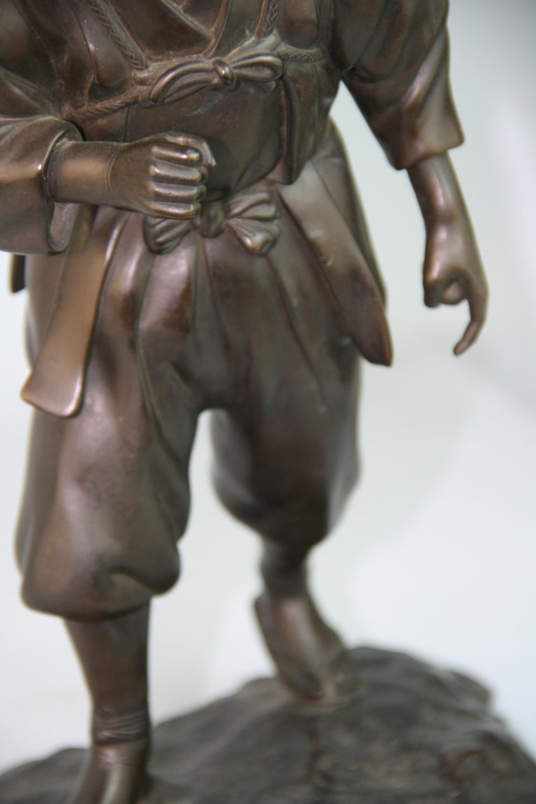 Japanese Bronze Sculpture of a Peasant Worker 1920's For Sale 13