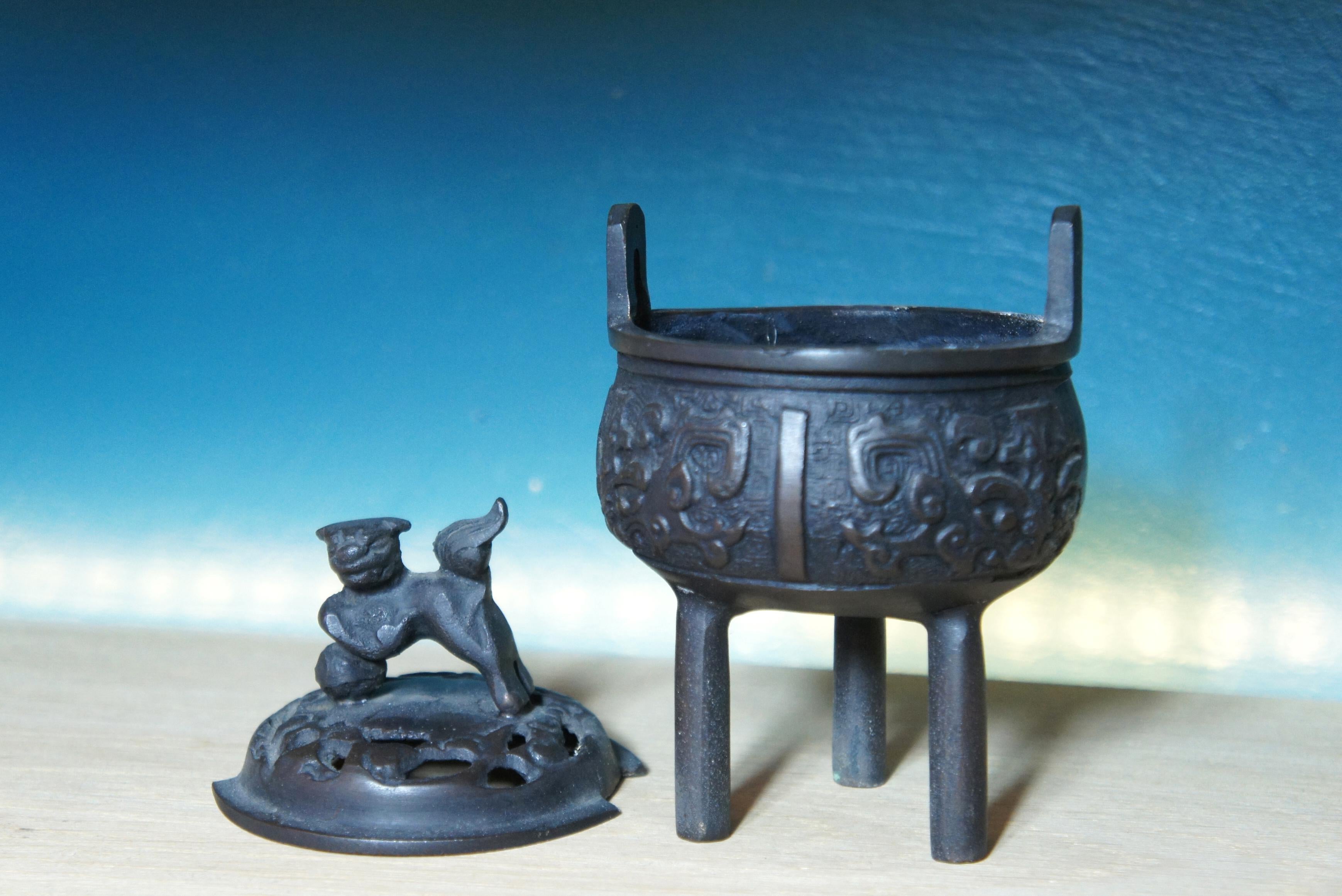 Japanese Bronze Shishi Lion Foo Dog Small Incense Burner, 1960s For Sale 7