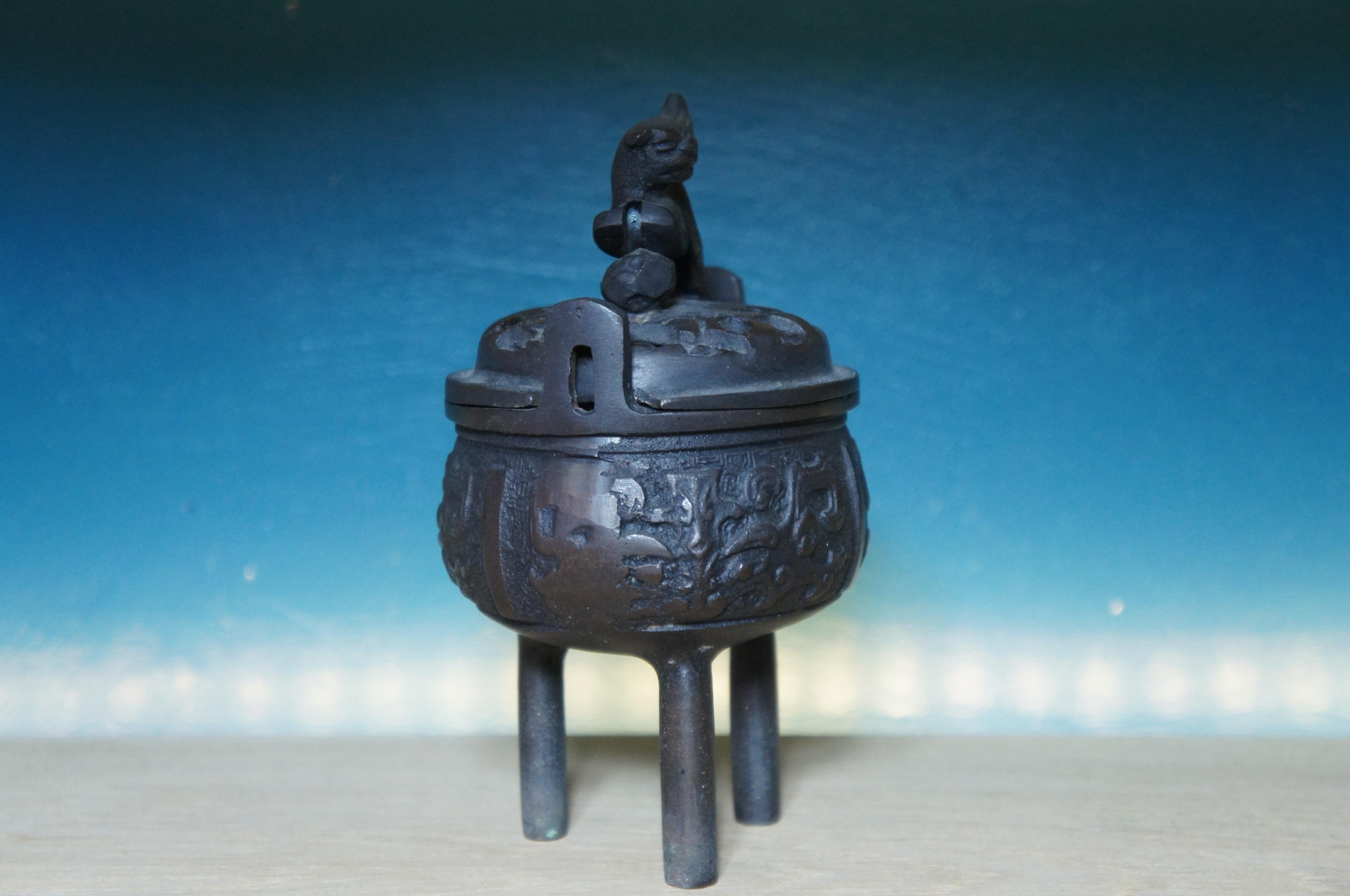 Showa Japanese Bronze Shishi Lion Foo Dog Small Incense Burner, 1960s For Sale