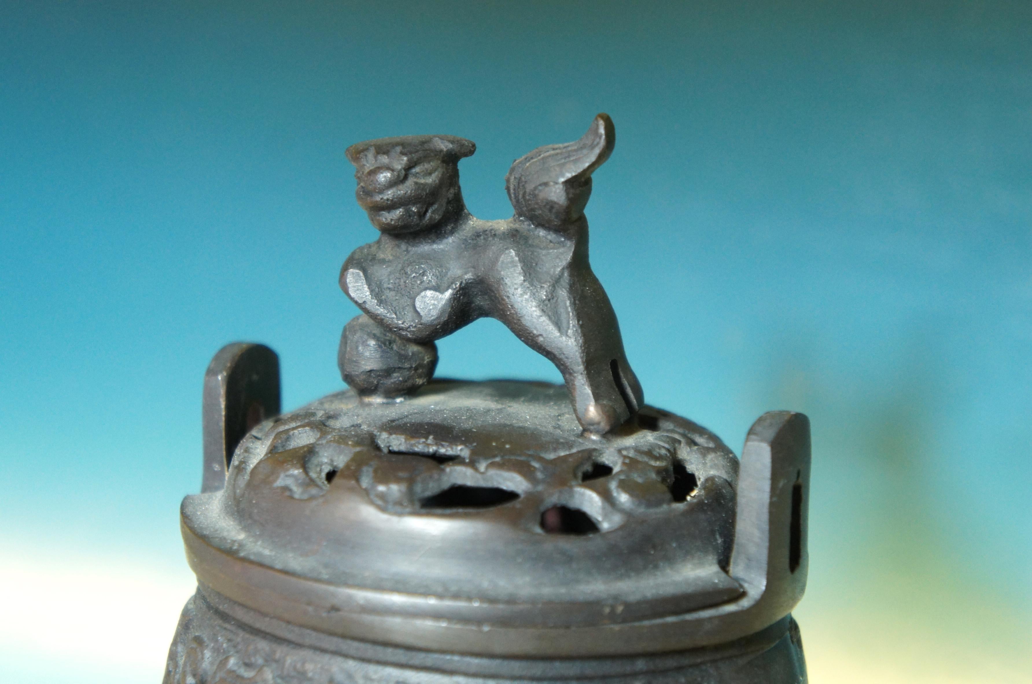 Japanese Bronze Shishi Lion Foo Dog Small Incense Burner, 1960s For Sale 1