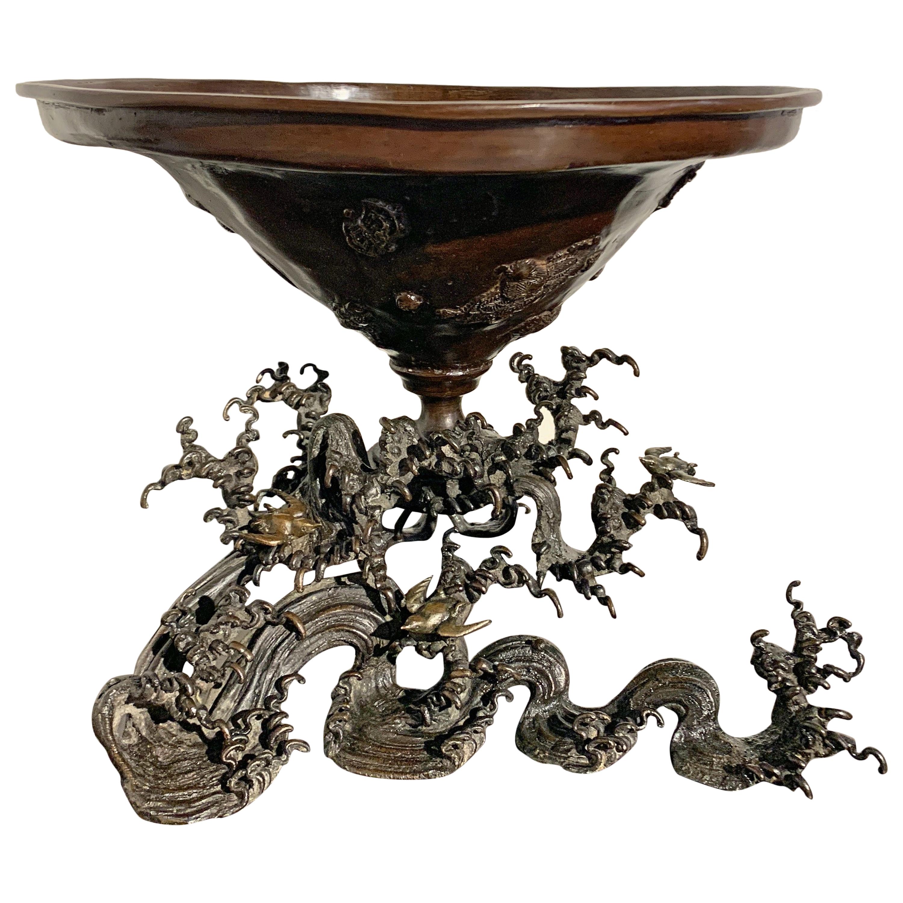 Japanese Bronze Usubata with Waves and Plovers, Edo Period, Mid-19th Century For Sale