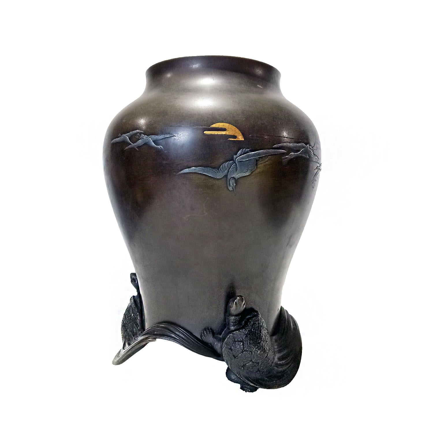 Japanese Bronze Vase, Meiji Period For Sale 2