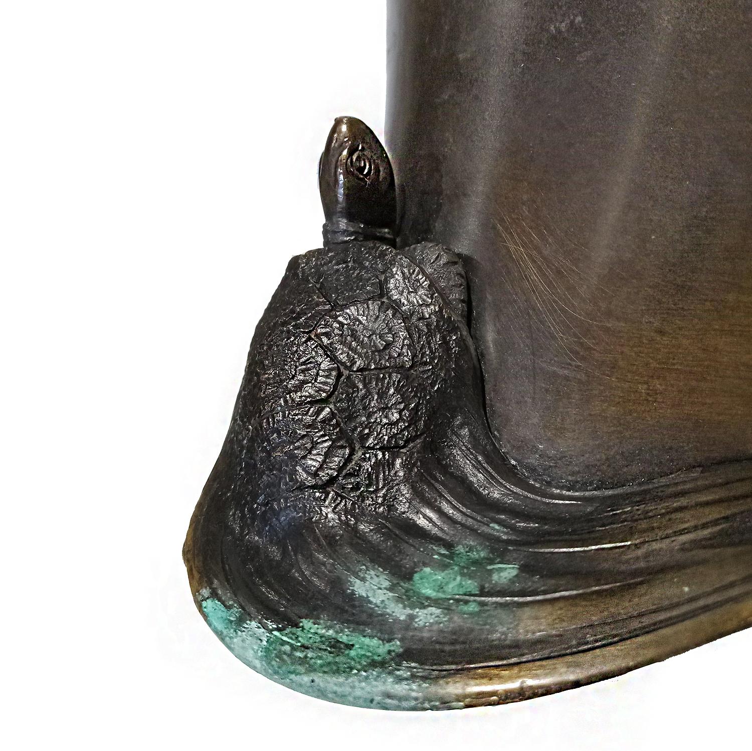 Japanische Bronzevase aus der Meiji-Periode im Angebot 9