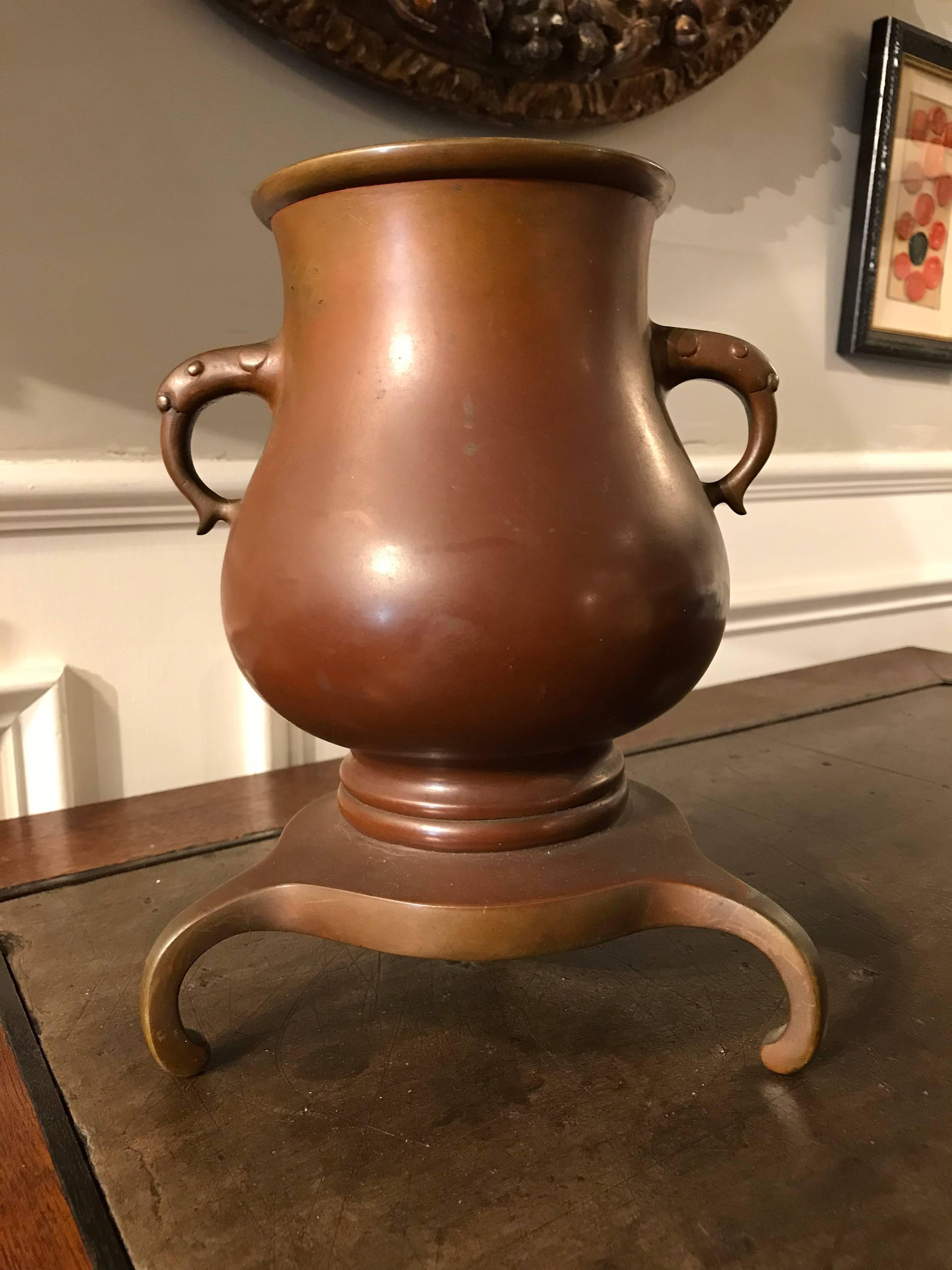 Japanese Bronze Vase on Tripod Base, Signed For Sale 9