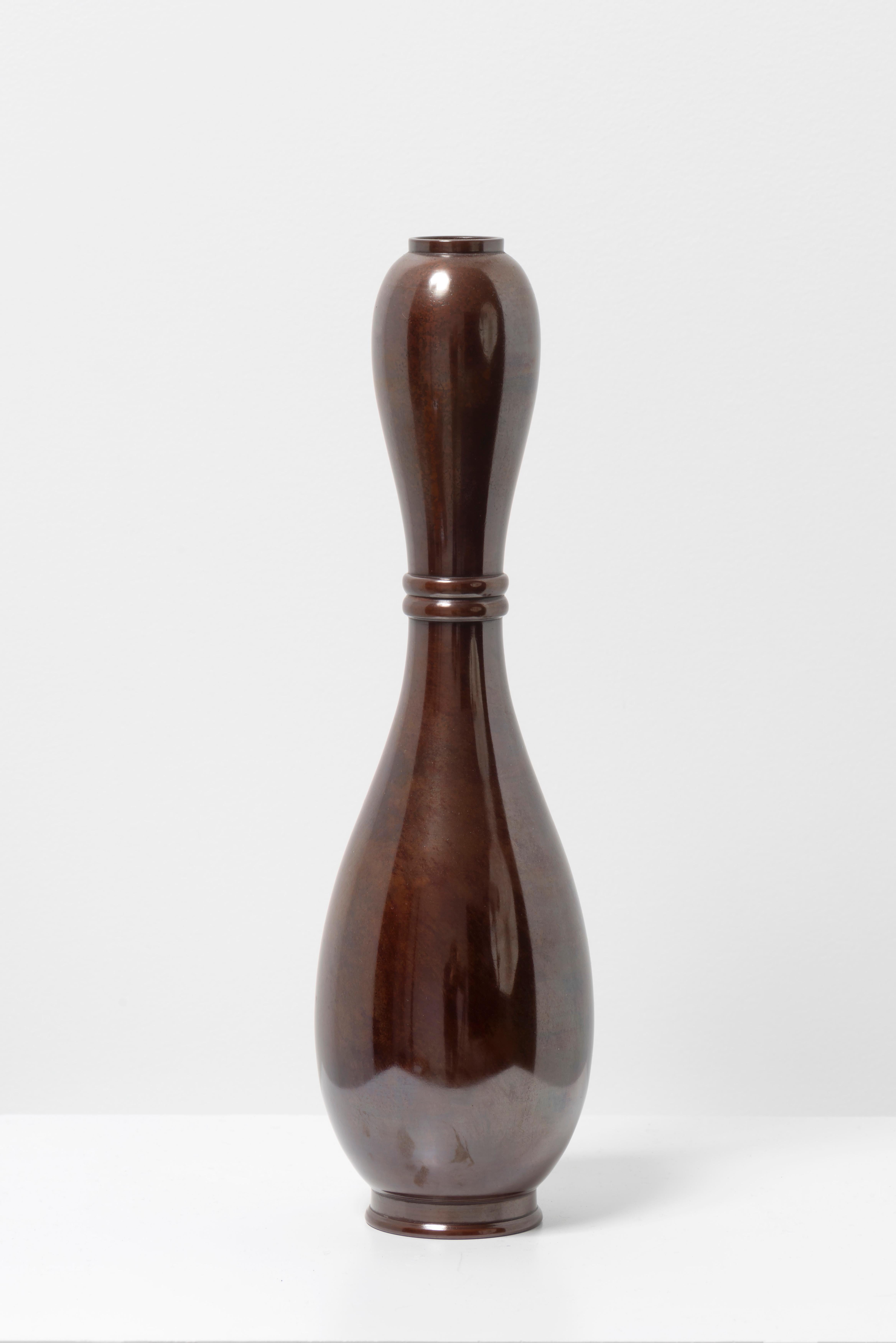 Mid-20th Century Japanese Bronze Vase Showa period by Nakajima Yasumi II, 1960's For Sale