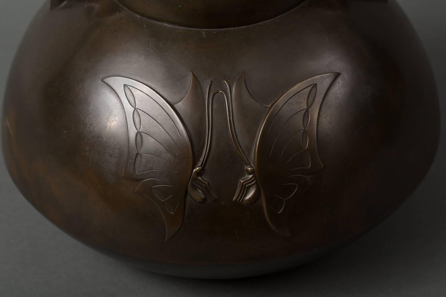 Japanese Bronze Vase with Butterfly Design In Excellent Condition For Sale In Hudson, NY