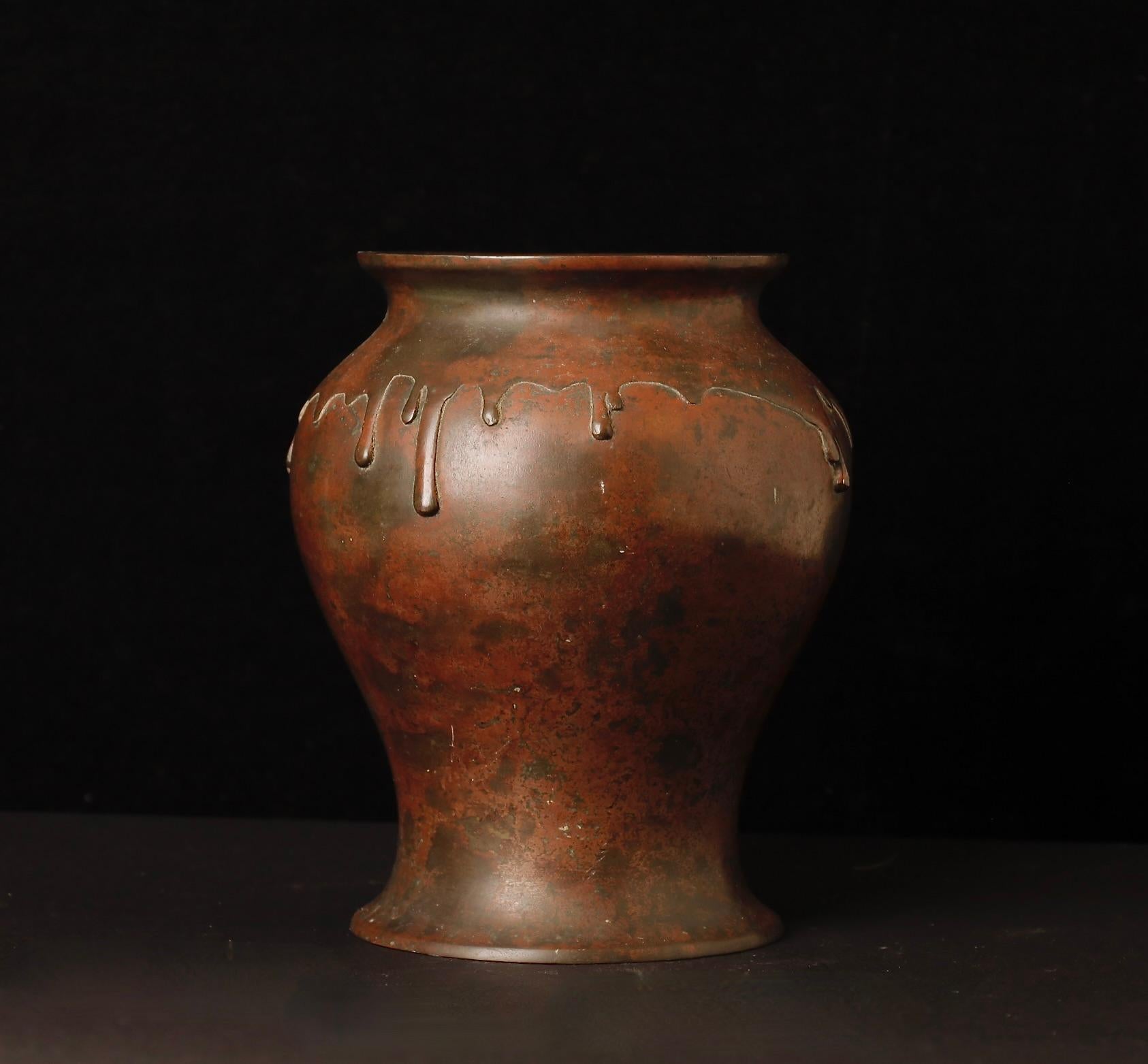 20th Century Japanese Bronze Vase with Drip Relief Design, Signed, Meiji–Taisho Period For Sale