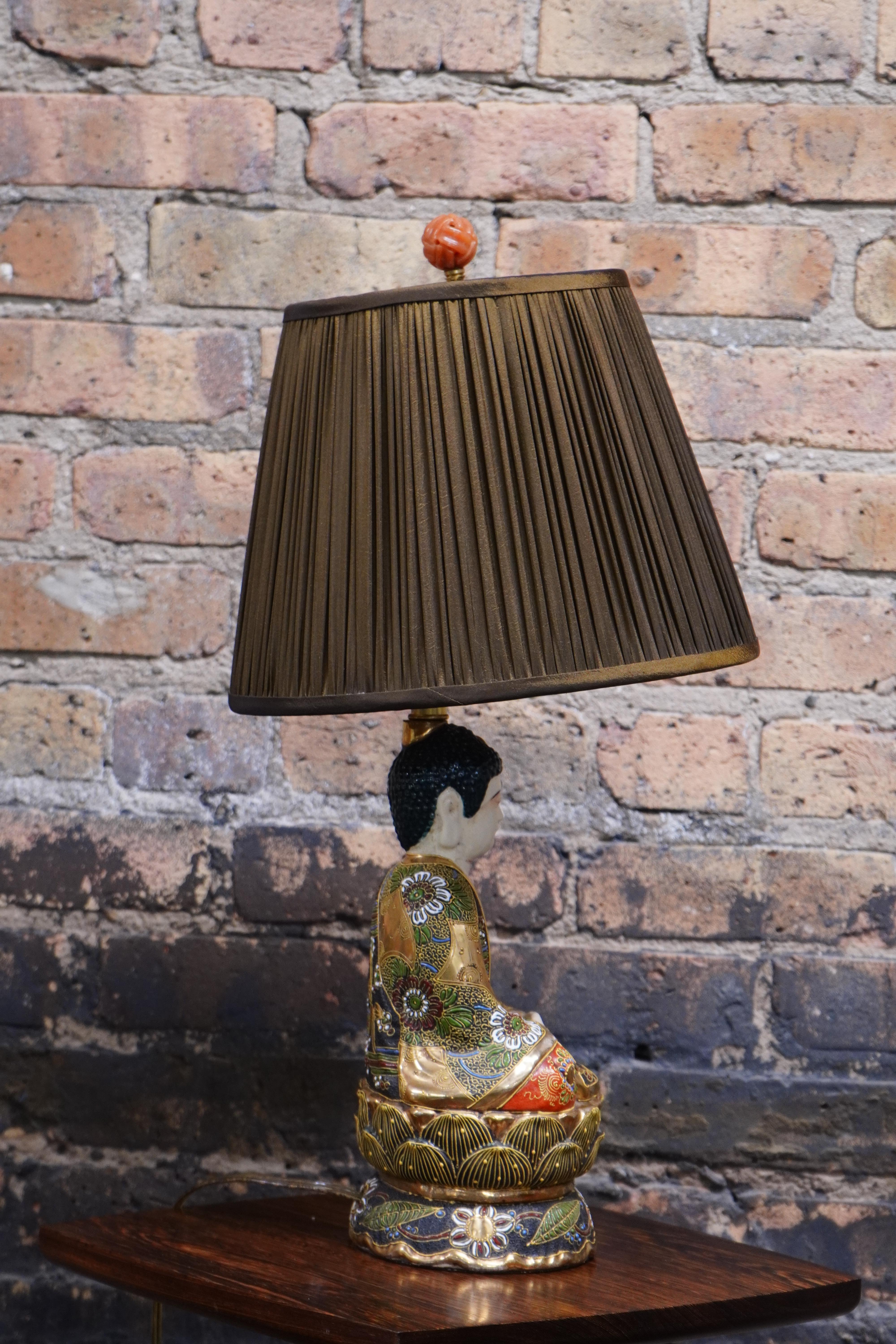Chinoiserie Japanese Buddha Satsuma Lamp For Sale