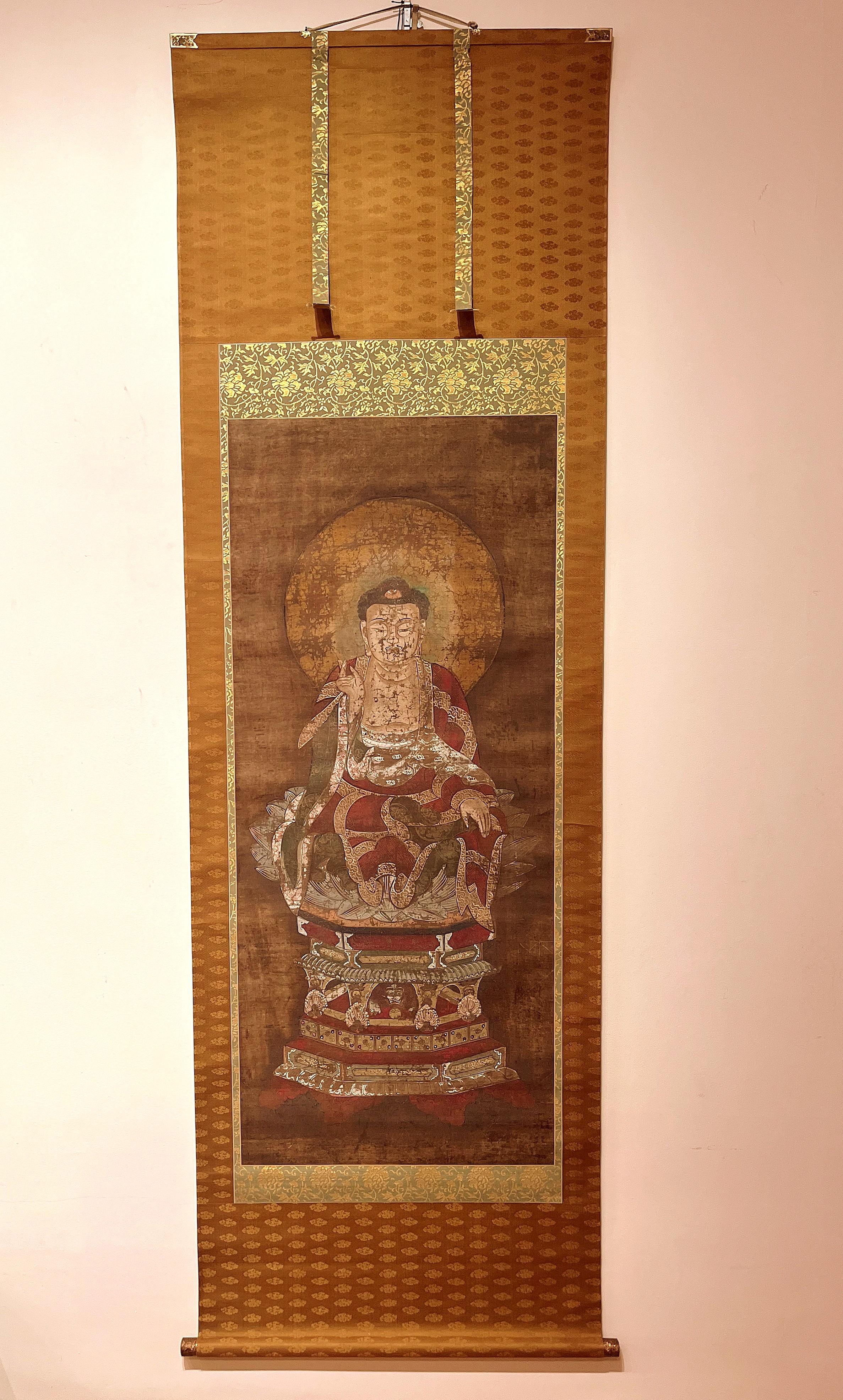 Peinture bouddhiste japonaise assise sur un siège à couronne de lotus
Encre et couleur sur soie
Taille totale :  25,6