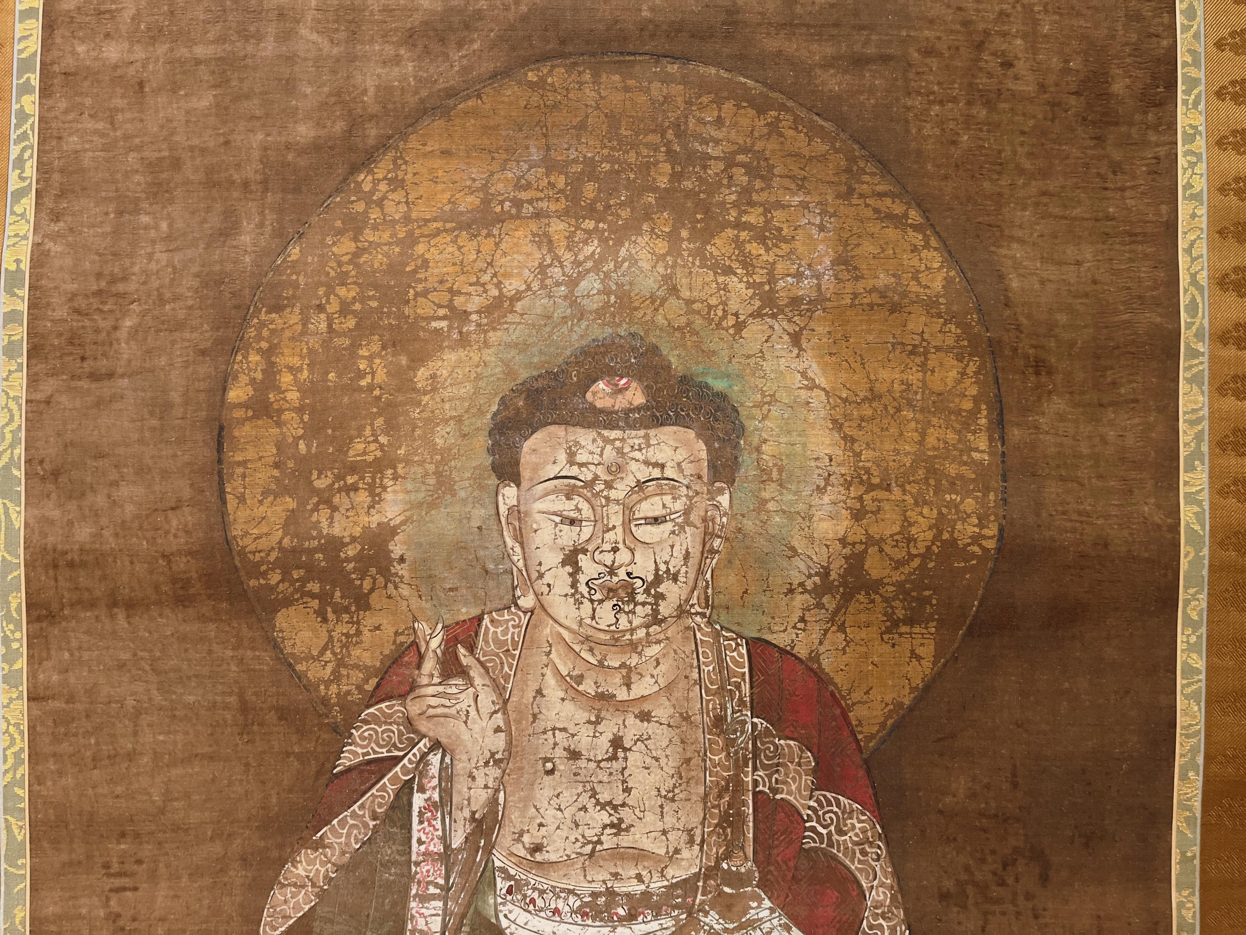 Peint à la main Peinture bouddhiste japonaise d'une personne assise sur une couronne de lotus, peinture sur rouleau  en vente