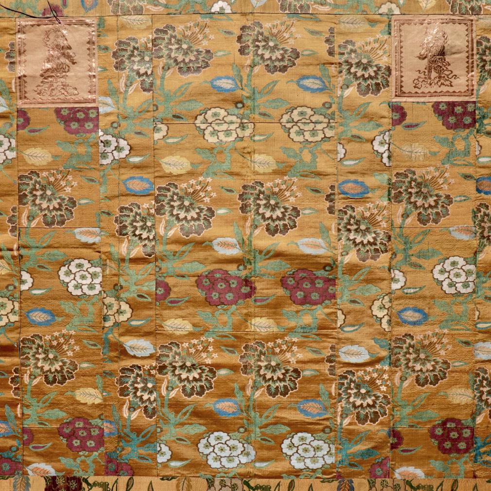 Japanese Buddhist Priest’s Silk Mantle (kesa) with Guardian King Appliqués For Sale 3