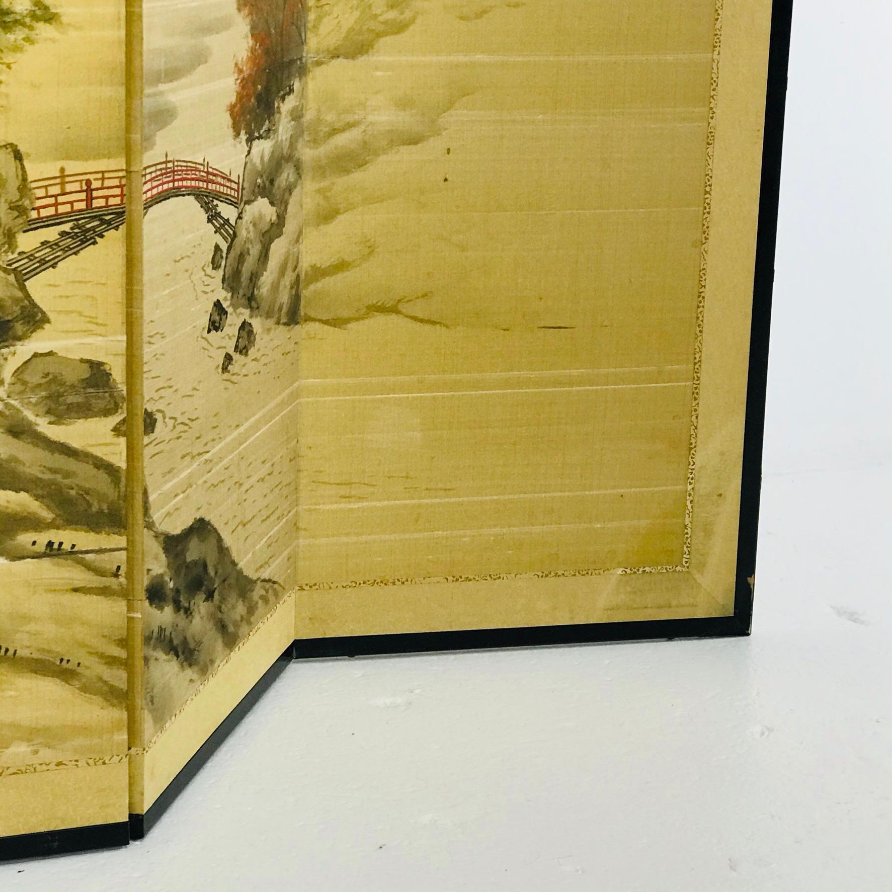 Japanese Byobu Hand Painted Silk Screen In Good Condition In Dallas, TX