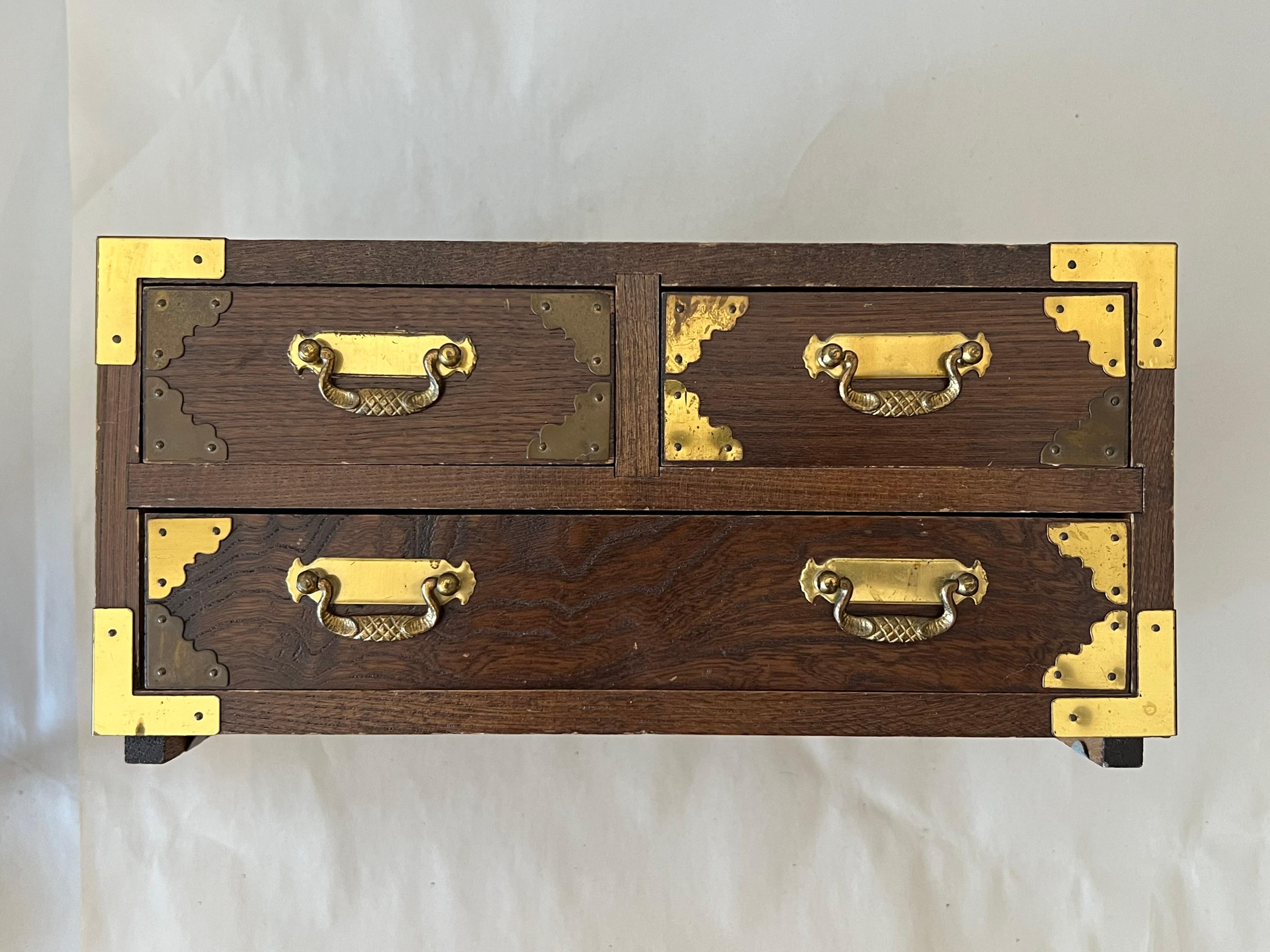 Japanese Campaign Style Miniature Chest Ca' 1960's In Good Condition For Sale In St.Petersburg, FL