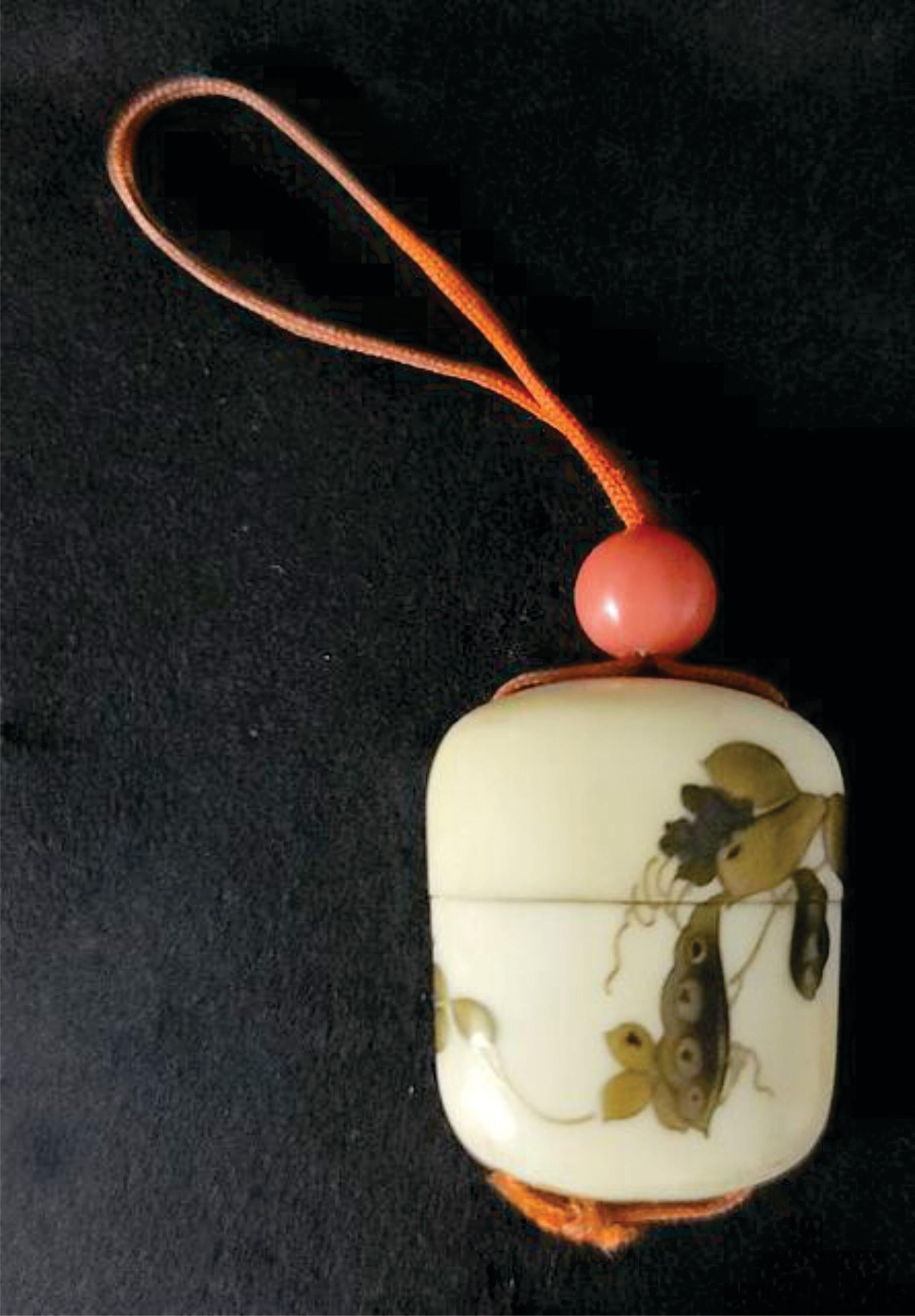 Or Enro japonais sculpté et décoré de dorures avec des corails Ojime fin de l'ère Meiji en vente