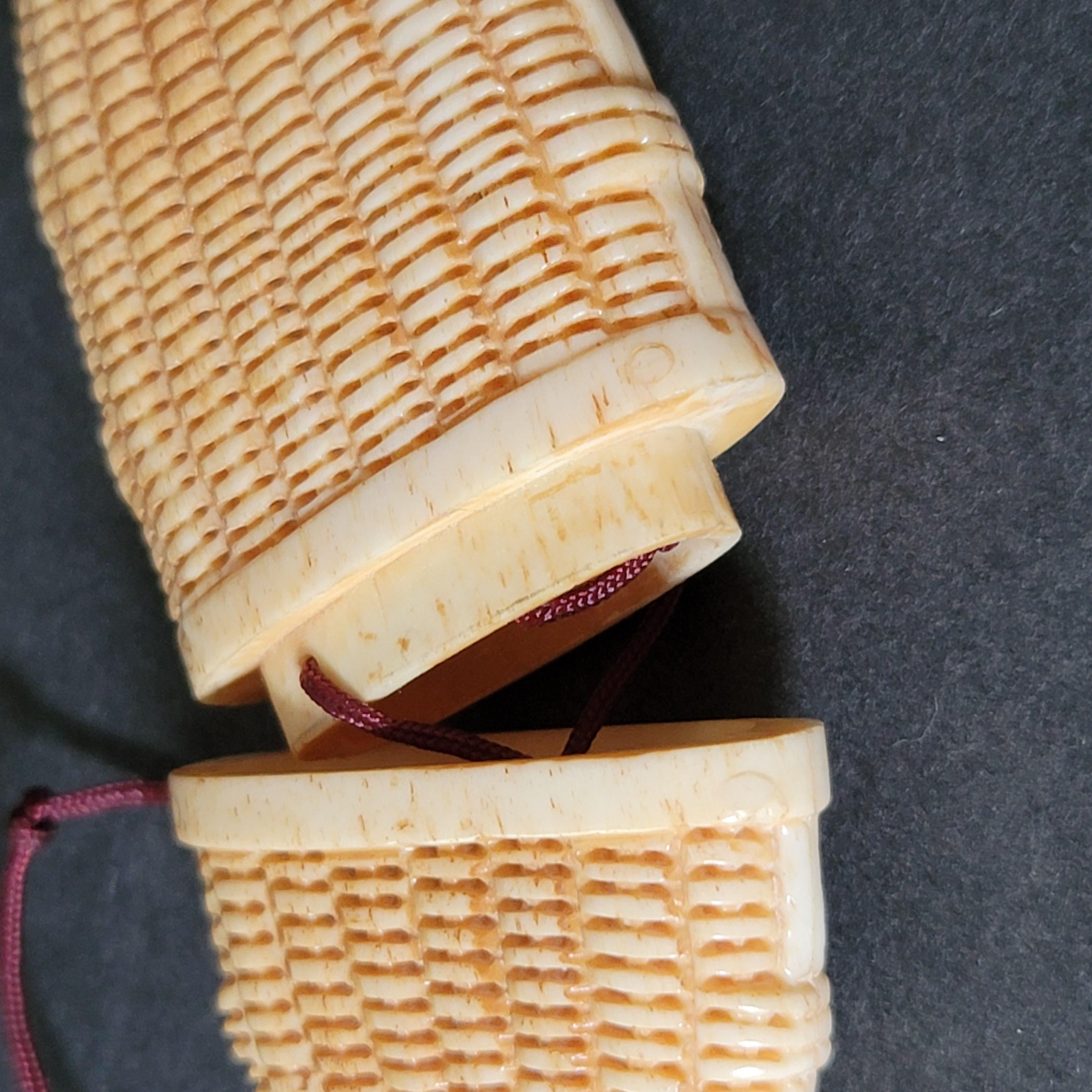 Japanese Carved Bone Woven Basket Inro, early 20th Century For Sale 2