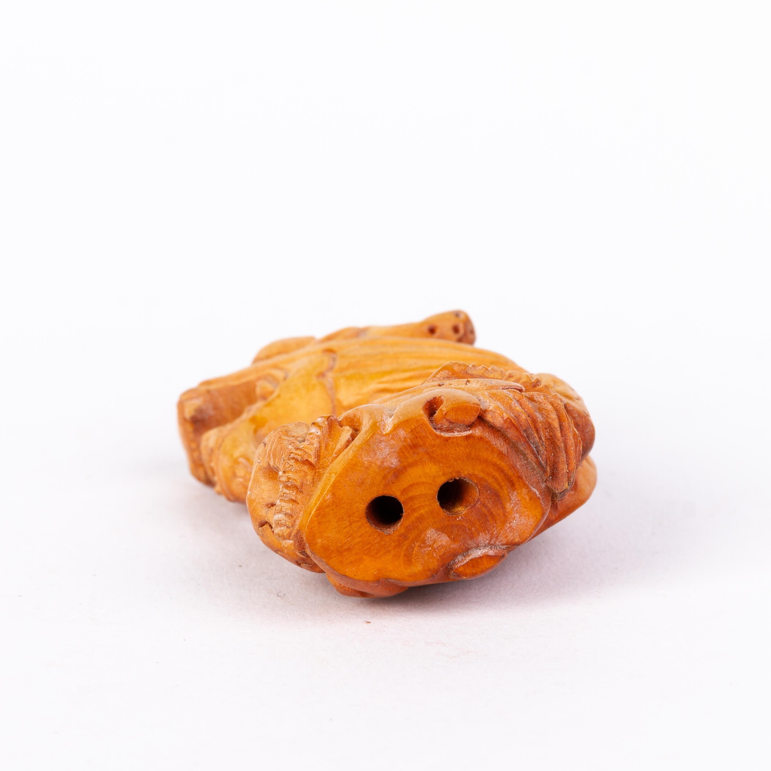 Japanese Carved Boxwood Dragon Netsuke Inro Ojime In Good Condition In Nottingham, GB