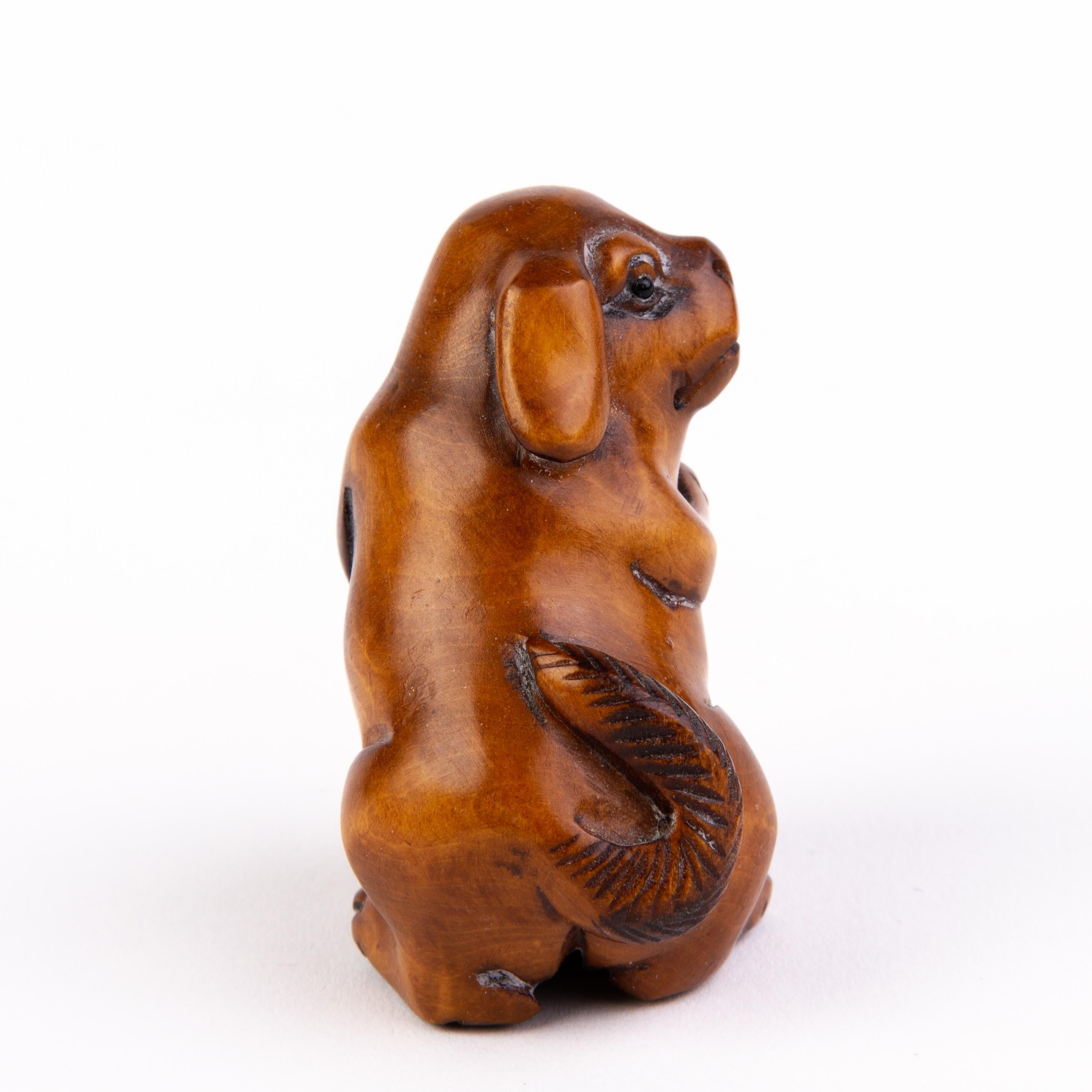 In good condition
From a private collection
Free international shipping
Japanese Carved Boxwood Netsuke Inro of a Puppy