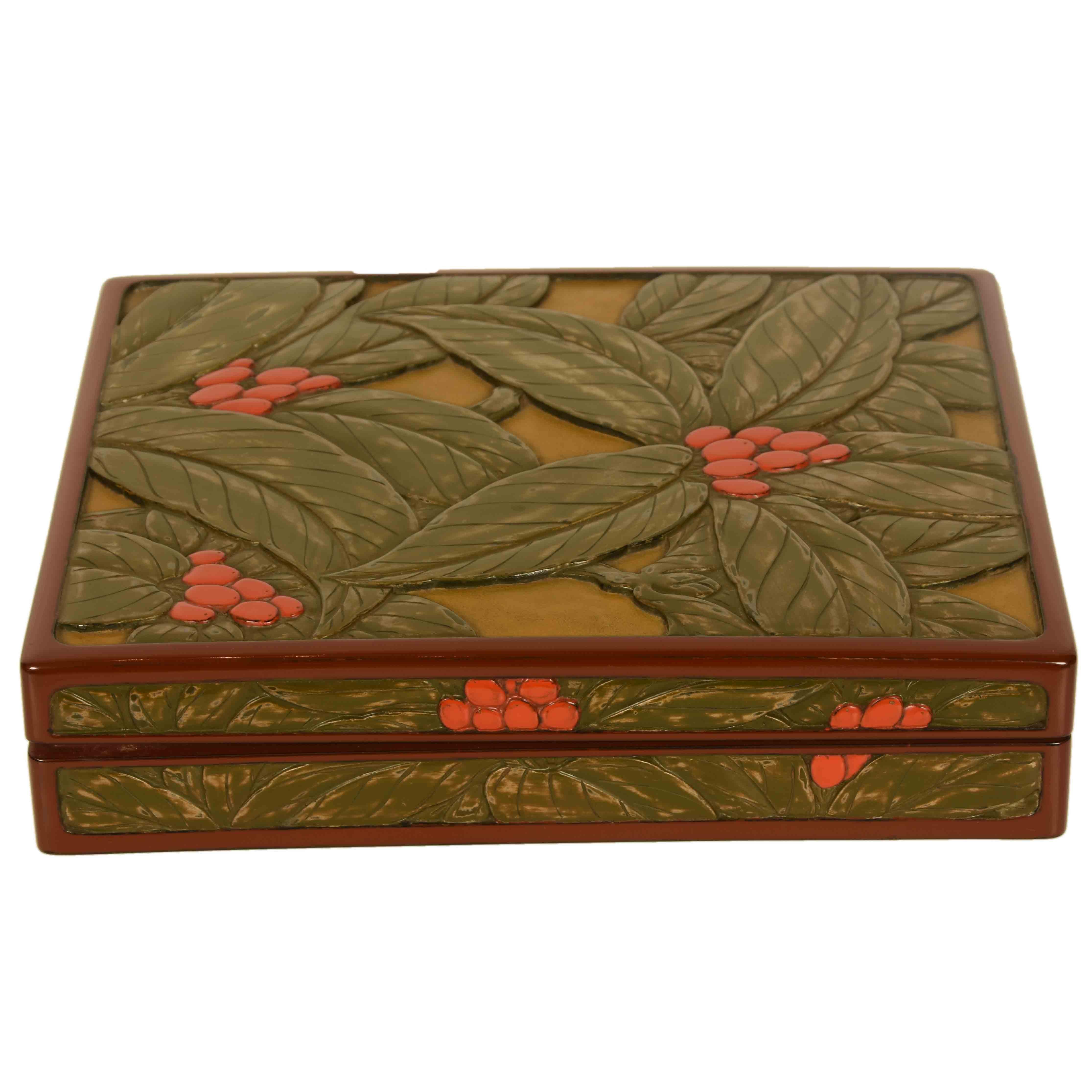 20th Century Japanese Carved Kamakura Lacquer Box with Botanical Design by Tamerou Ono For Sale