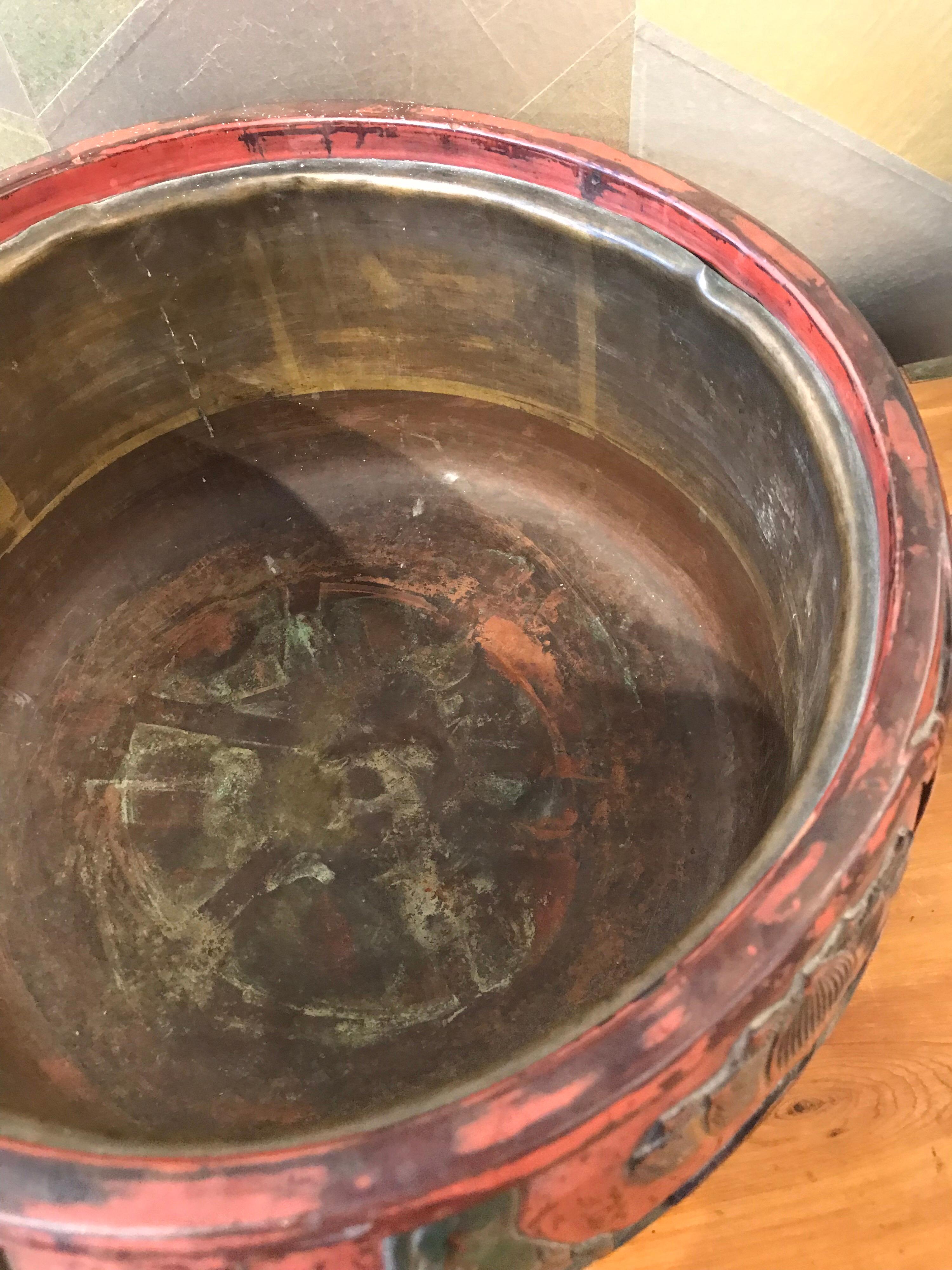 Japanese Carved Lacquer Hibachi For Sale 1