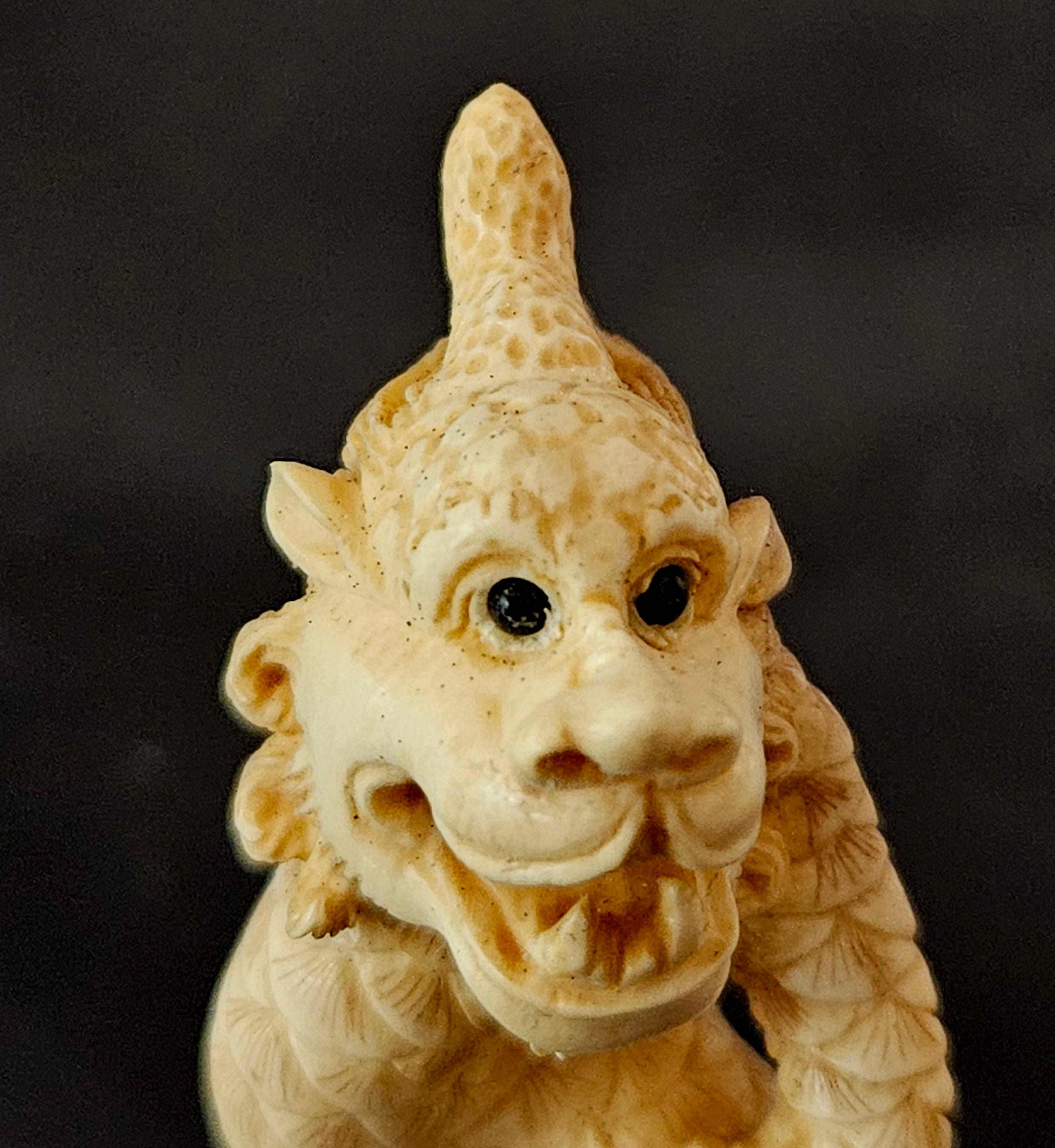 Japanese Carved Netsuke Humanoid Dragon by Yamada Hojitsu法實, Edo Period 1