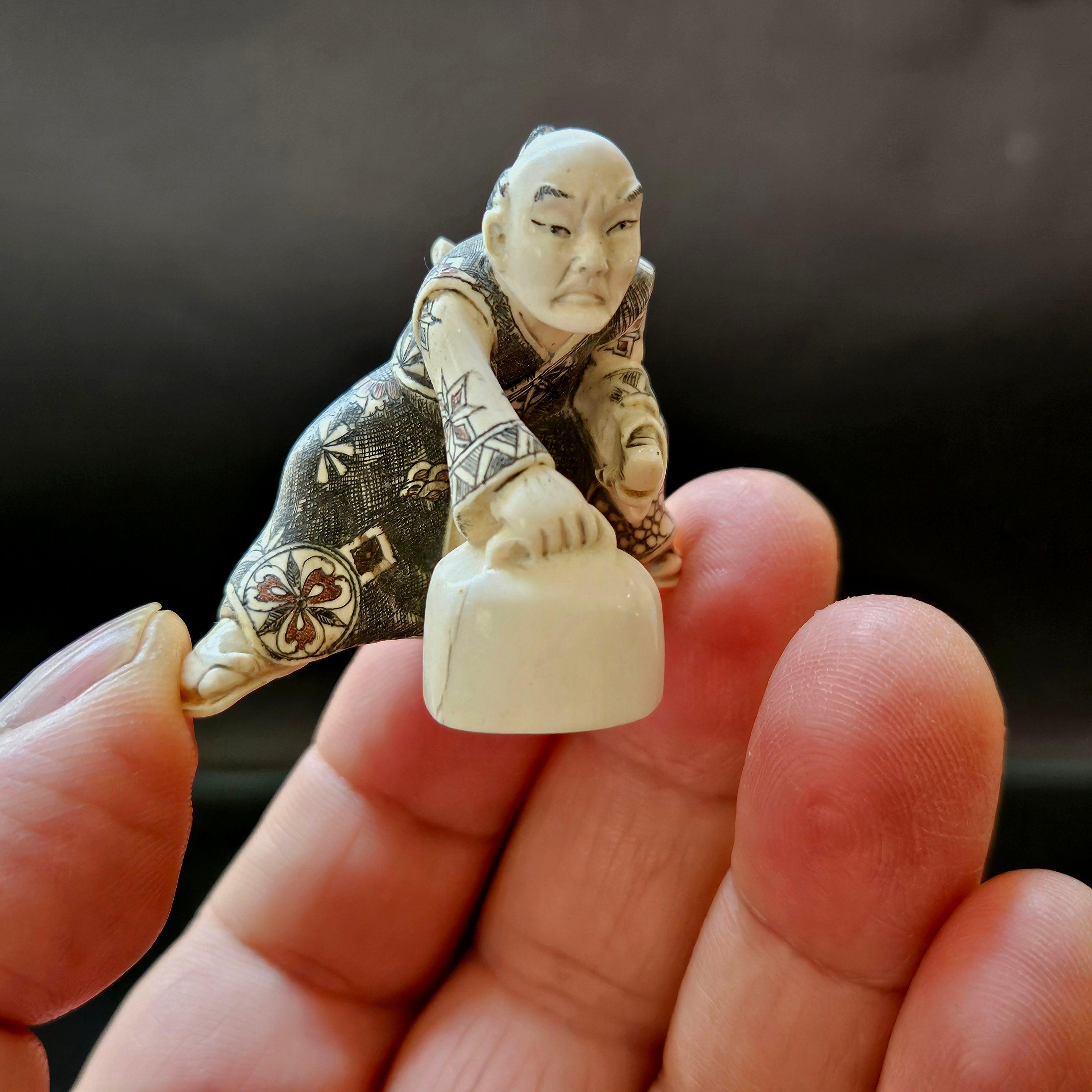 Japanese Carved Netsuke Polychrome Decorated Figure, Signed, Meiji Period For Sale 5
