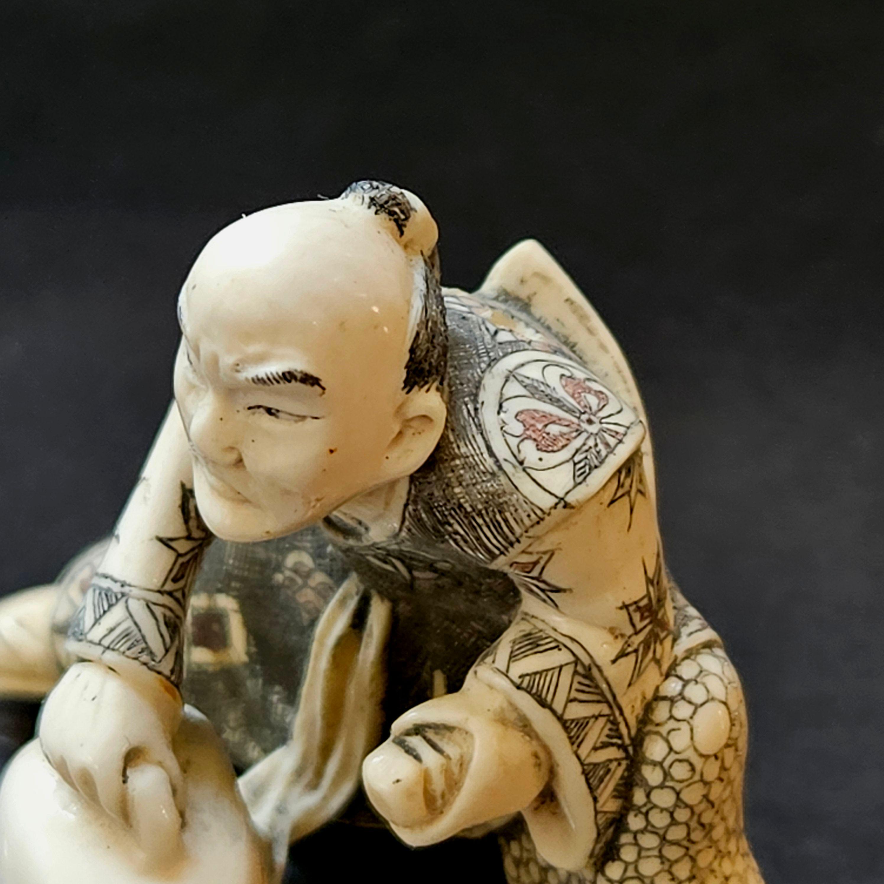 Japanese Carved Netsuke Polychrome Decorated Figure, Signed, Meiji Period For Sale 2
