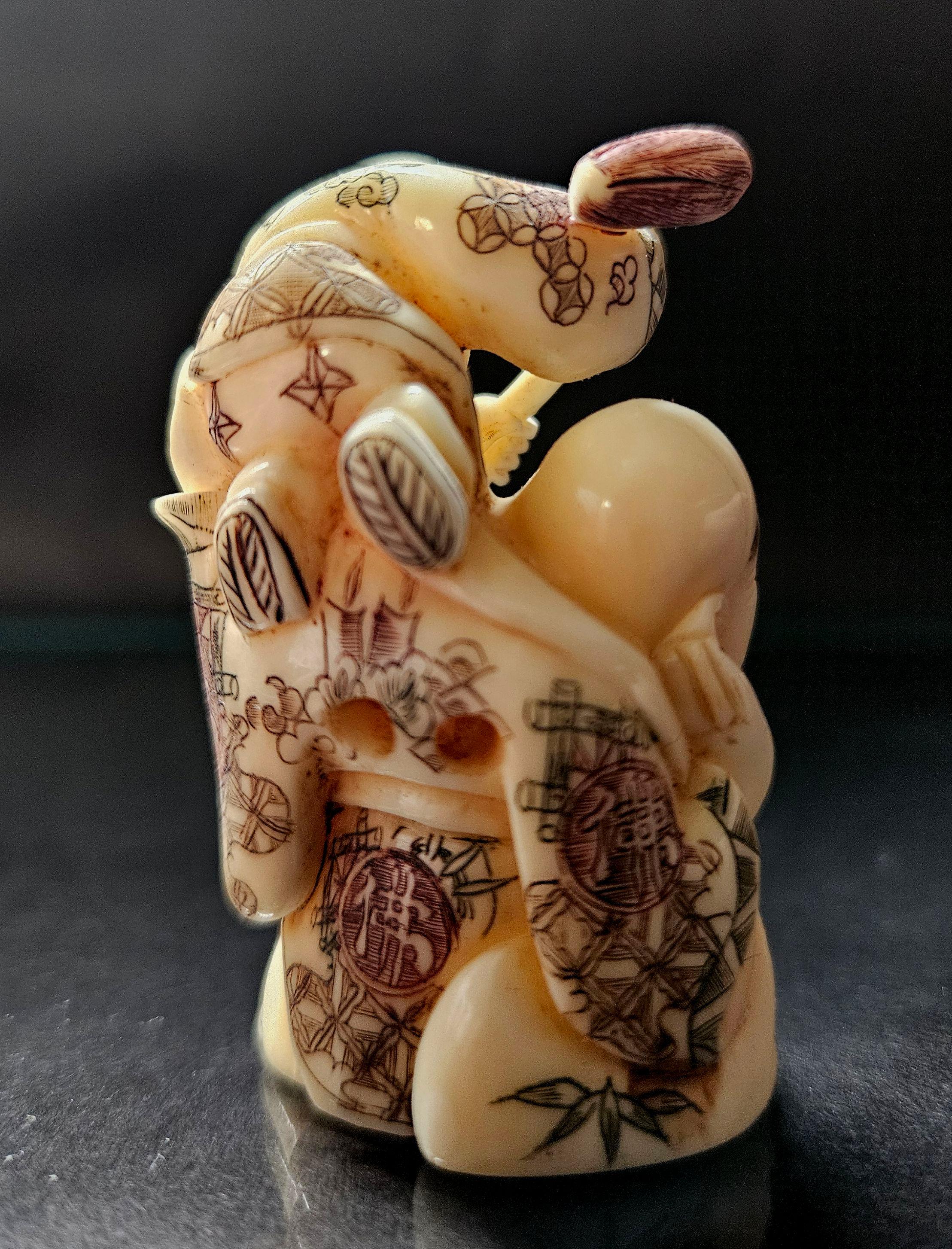 Japanese Carved Netsuke Polychrome Figure Group #1 by Yoshikawa , Meiji  In Excellent Condition For Sale In Norton, MA