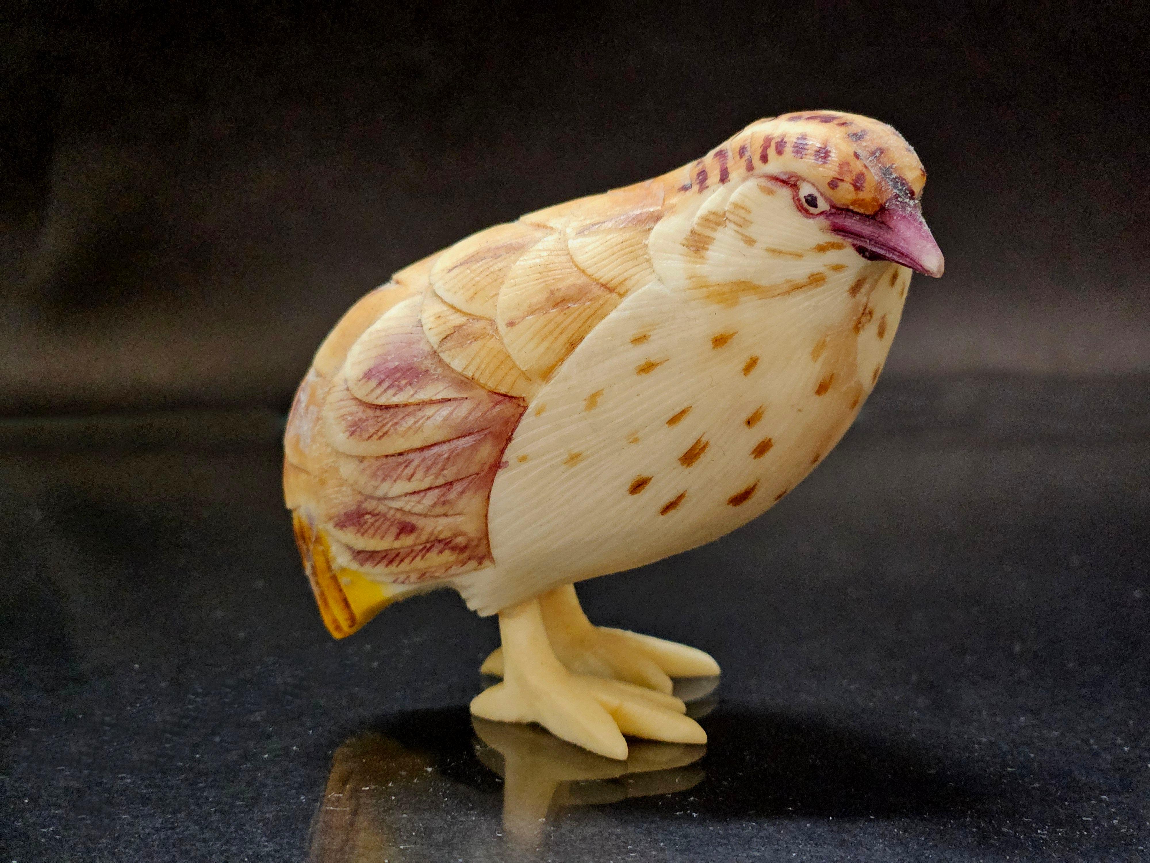 Japanese Carved Okimono Polychrome Birds by Tenzan (天山), Meiji Period For Sale 3