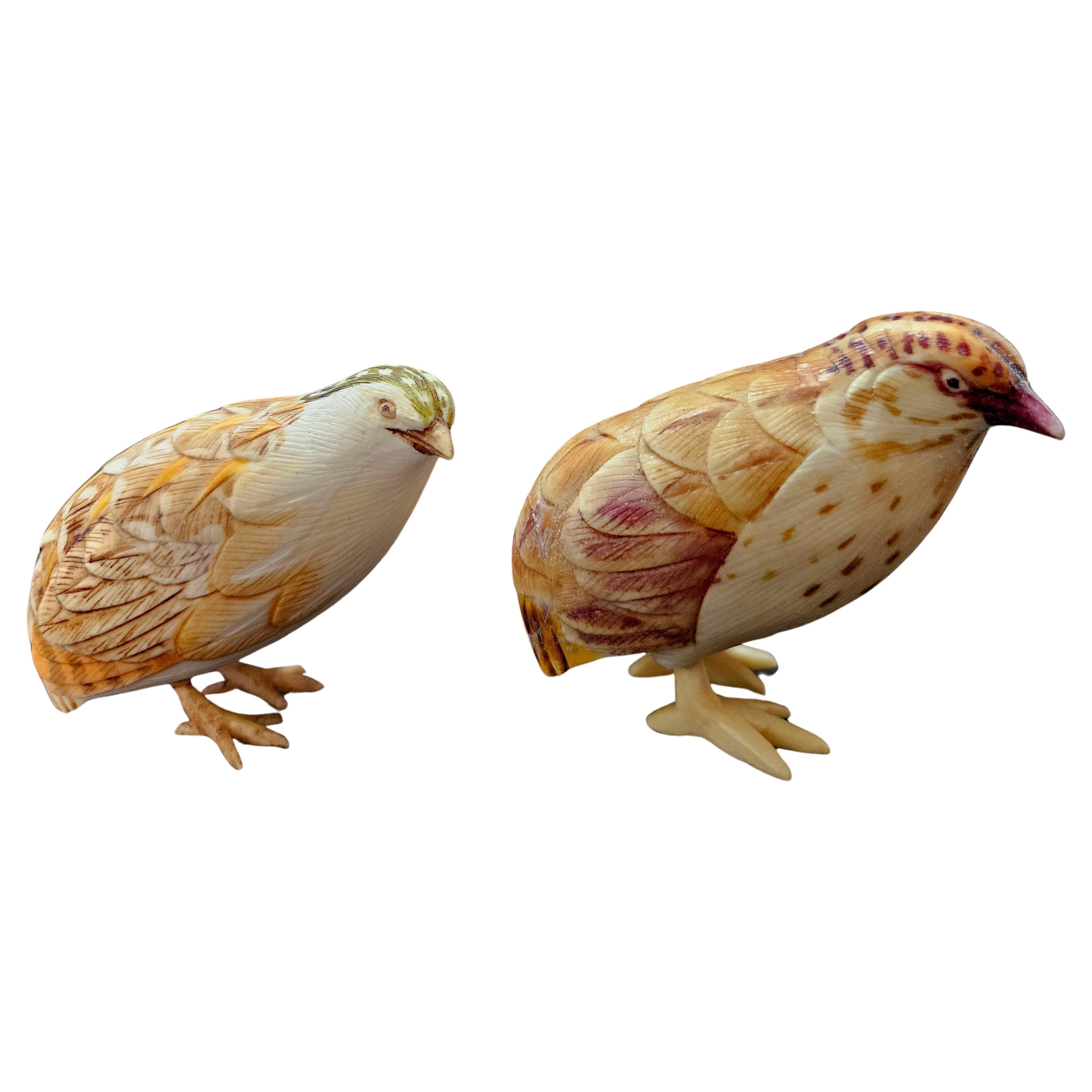 Japanese Carved Okimono Polychrome Birds by Tenzan (天山), Meiji Period For Sale