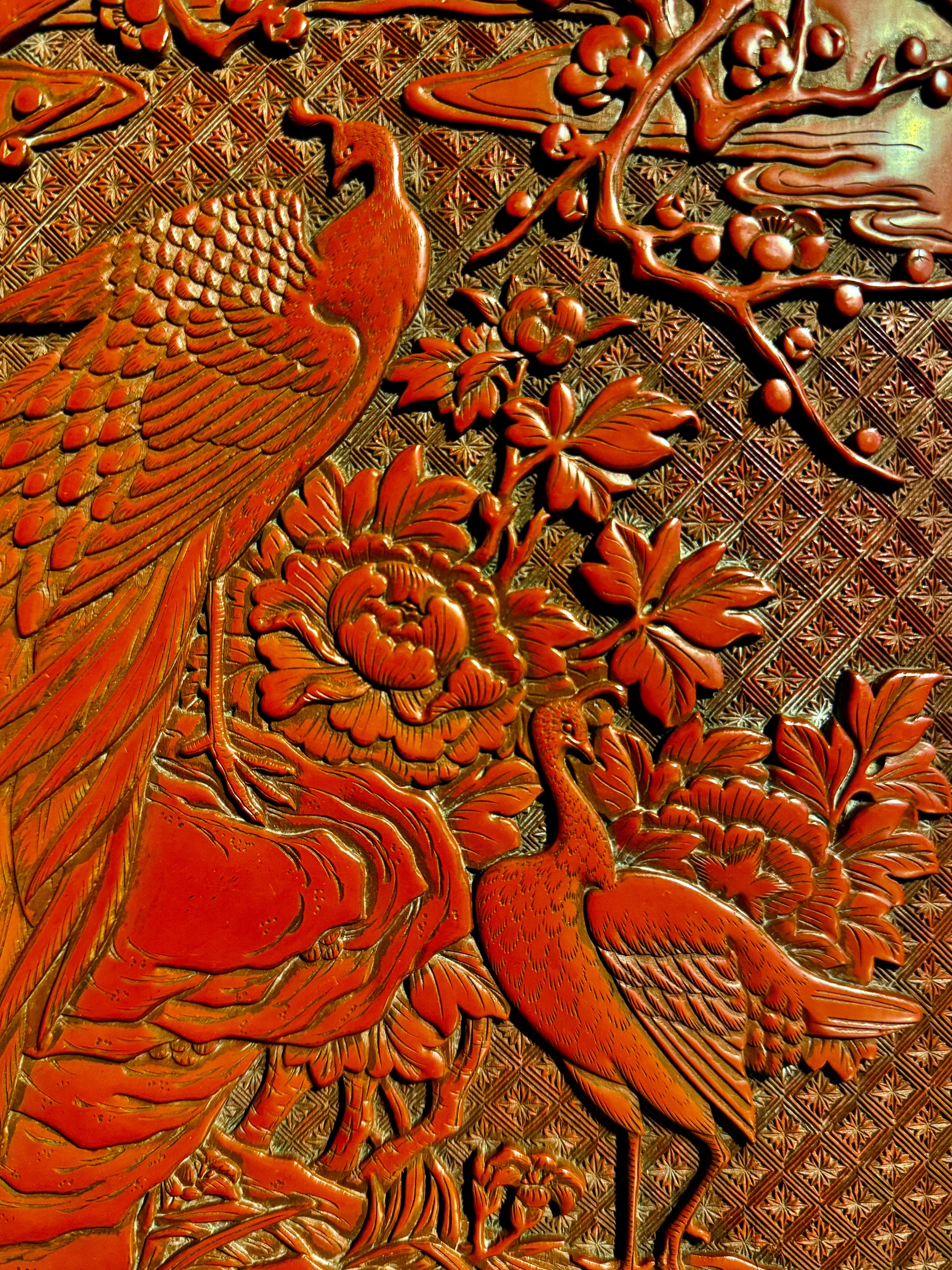 Japanese Carved Red Lacquer Box on Stand, Showa Era, mid 20th century, Japan 7