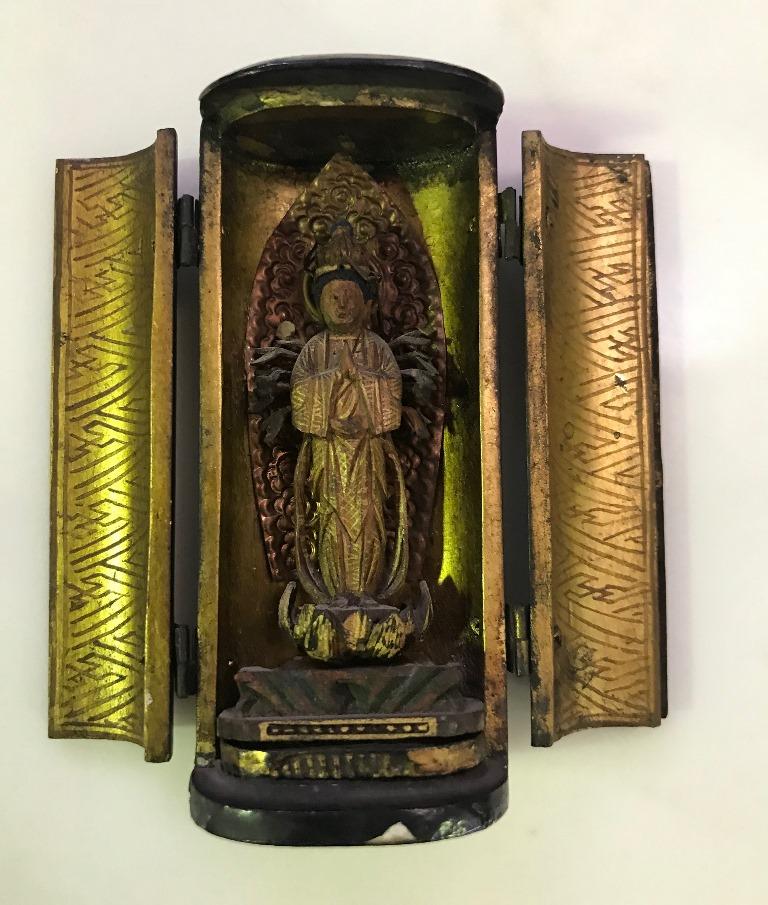 Japanese Carved Wood, Gilt and Lacquer Buddhist Traveling Zushi Shrine In Good Condition In Studio City, CA