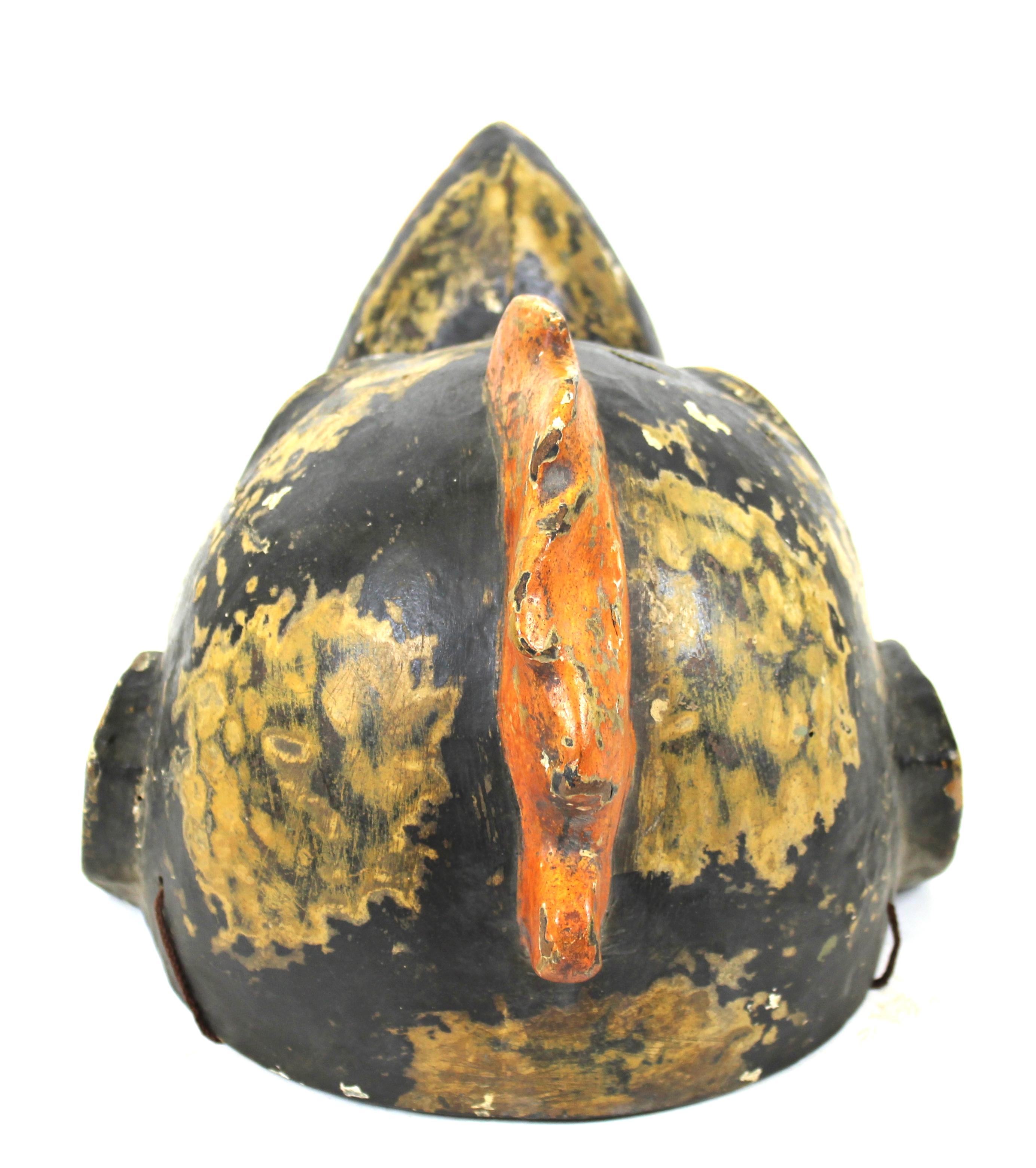Japanese Carved Wood Mask of Tengu In Good Condition In Astoria, NY