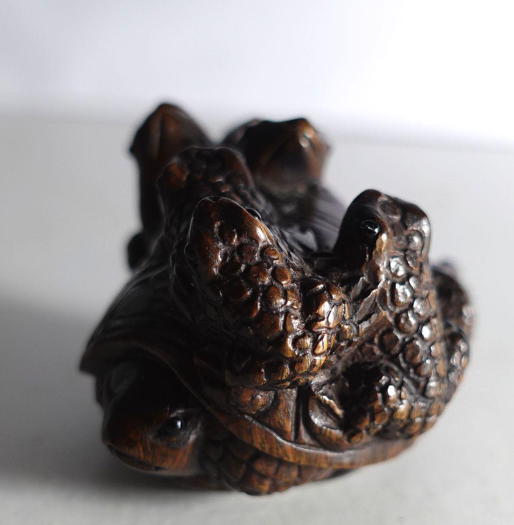 Japanese Carved Wood Netsuke 
