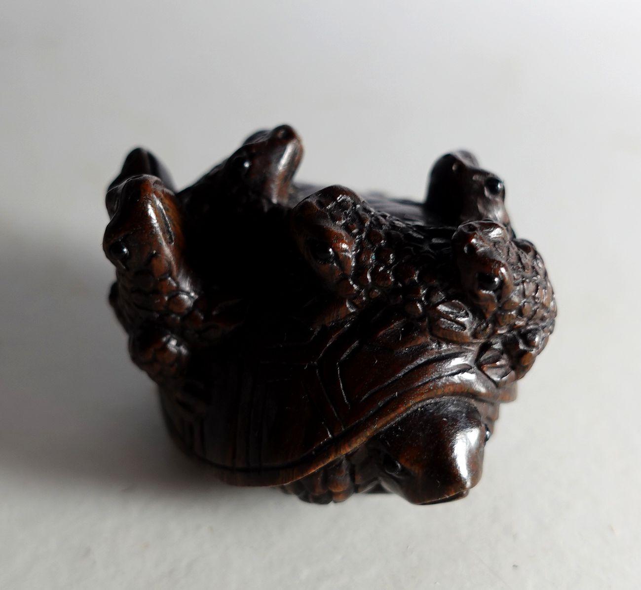 Japanese Carved Wood Netsuke 