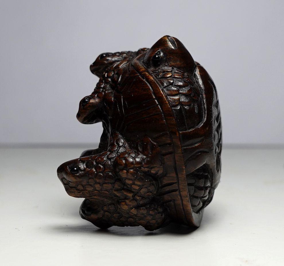 Japanese Carved Wood Netsuke 
