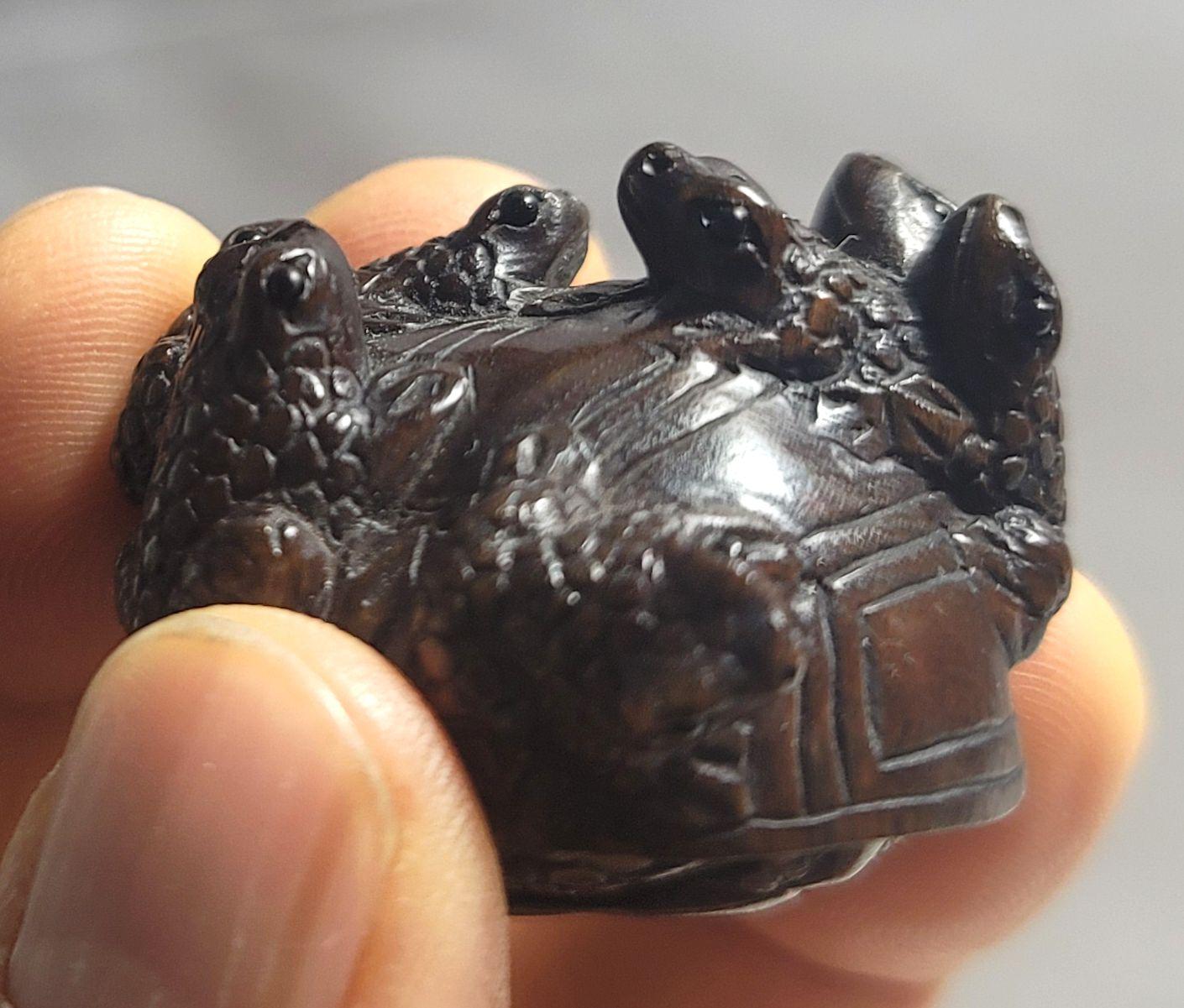 Japanese Carved Wood Netsuke 
