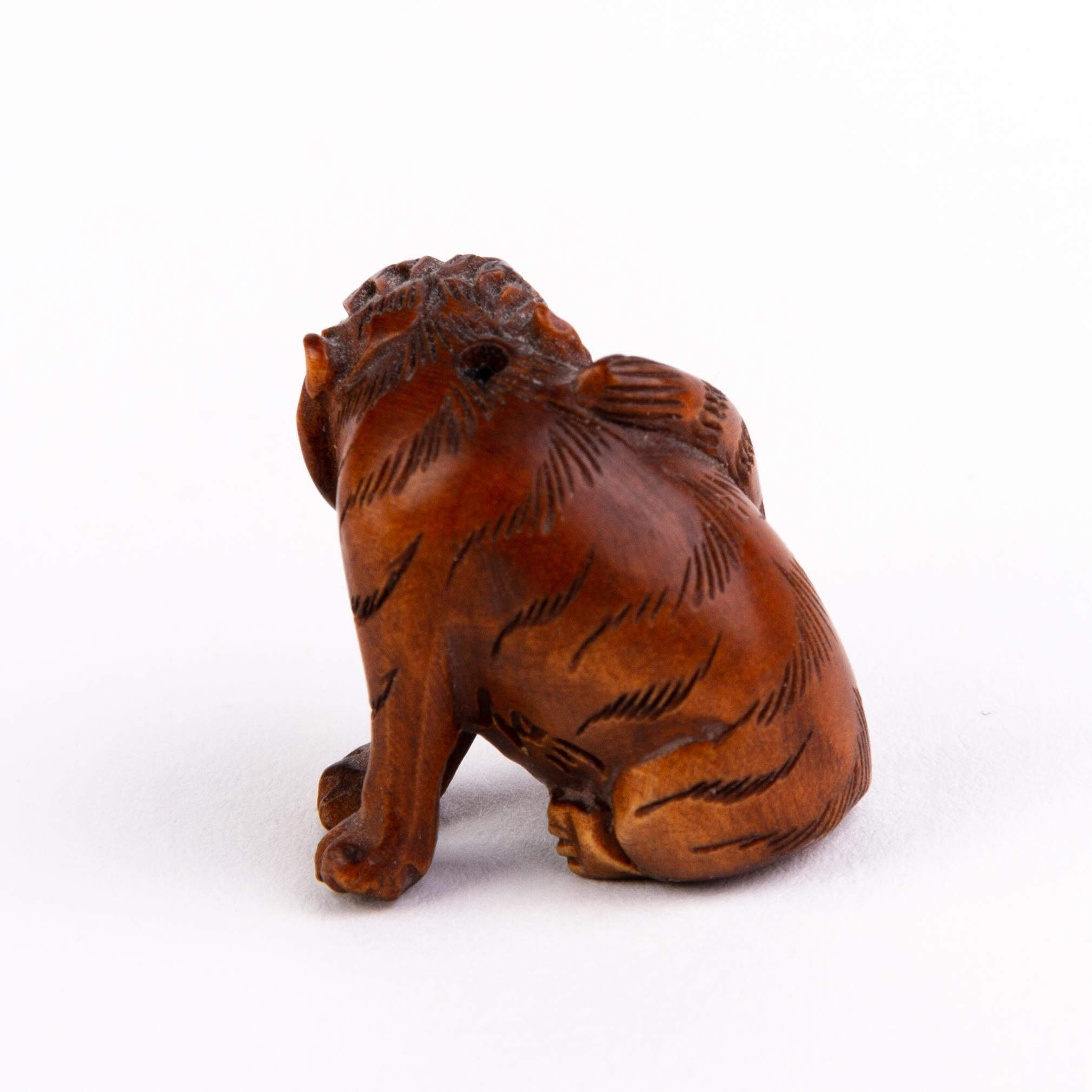 Japanese Carved Wood Netsuke Inro Tiger In Good Condition For Sale In Nottingham, GB