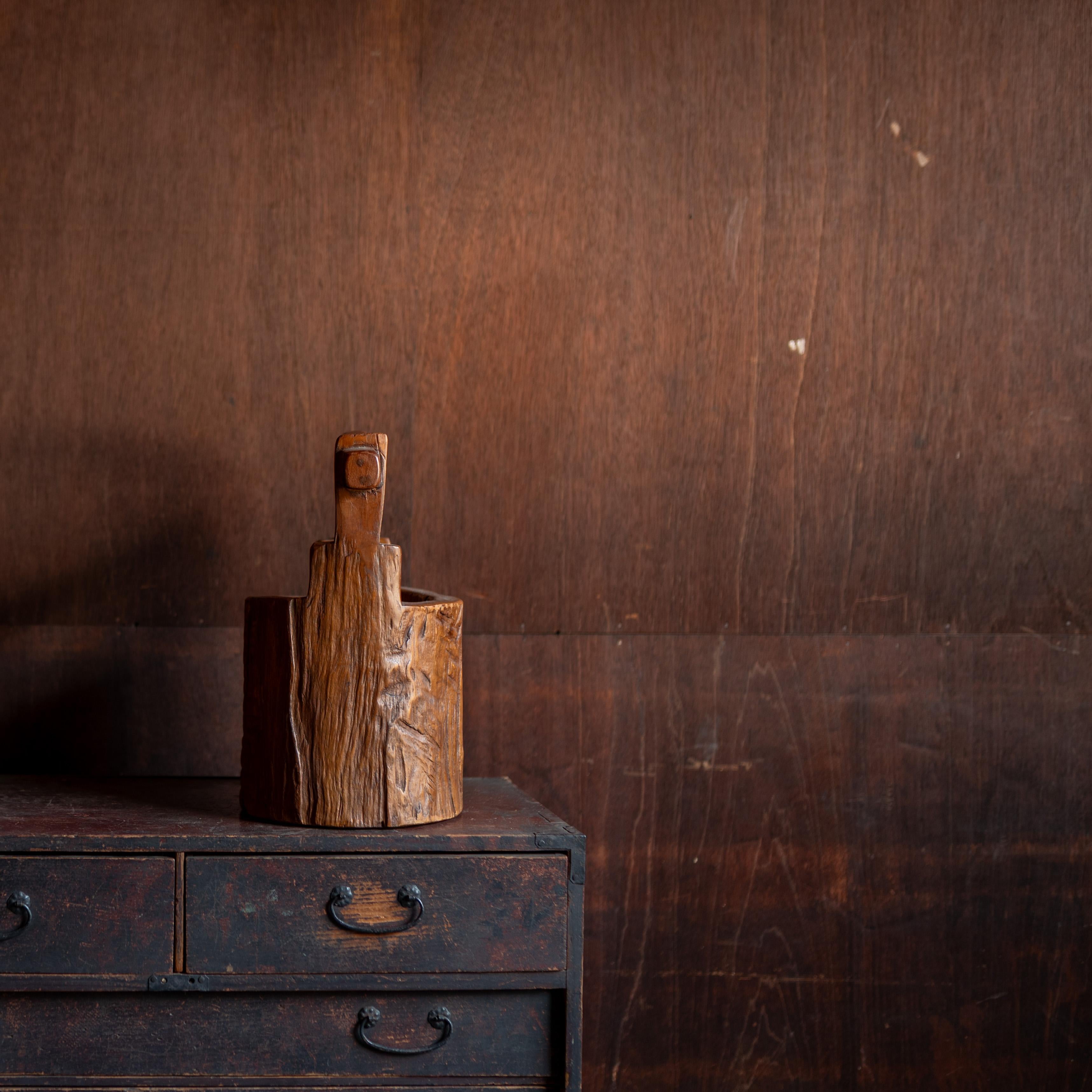 Vasija japonesa de madera tallada, Wabi Sabi, Japón, Siglo XX Japonés en venta