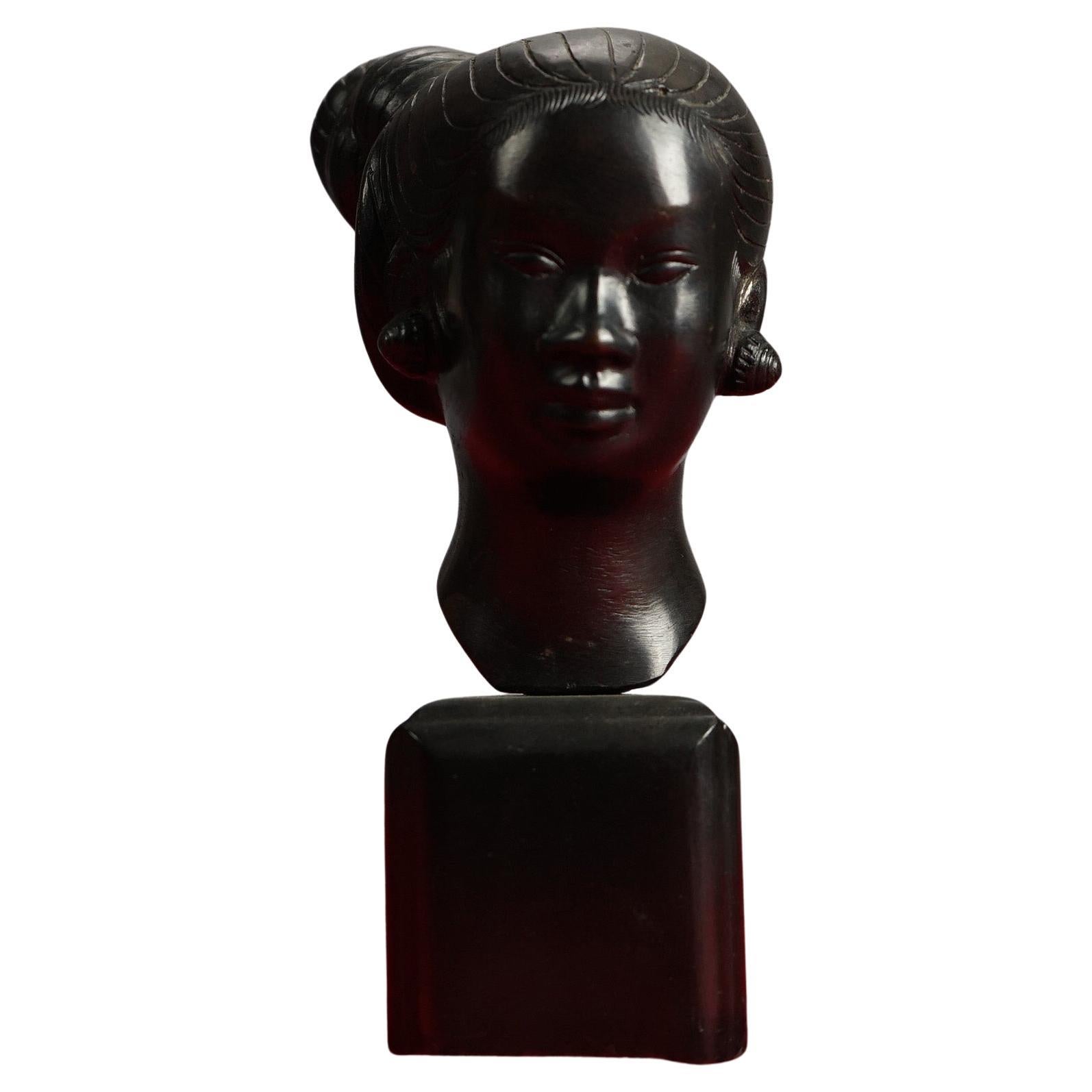Japanese Cast Bronze Portrait Bust Sculpture of a Young WomanC1920

Measures - 7