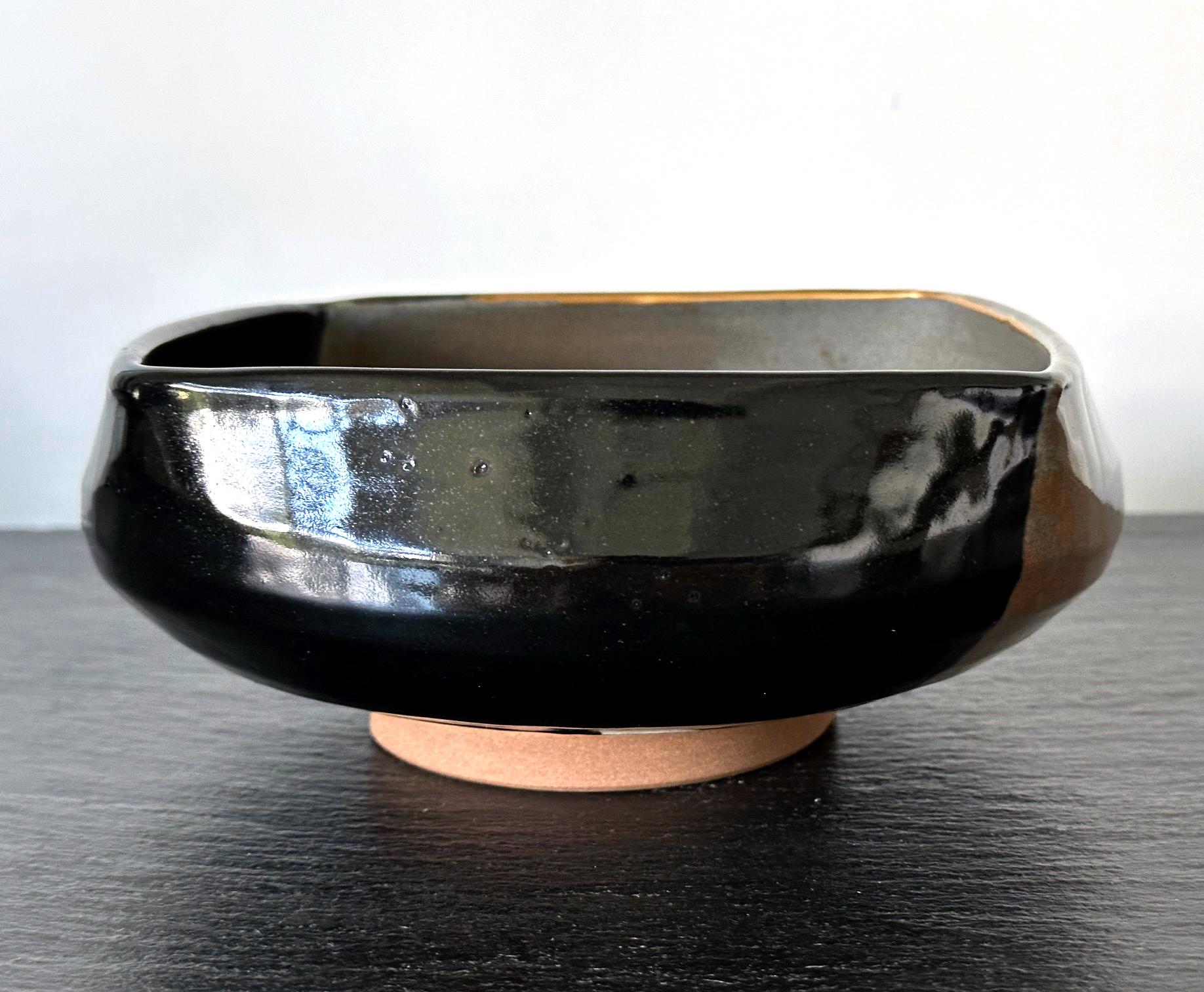 Rara ciotola di ceramica giapponese pubblicata Makuzu Kozan con scatola originale con dedica in vendita 3
