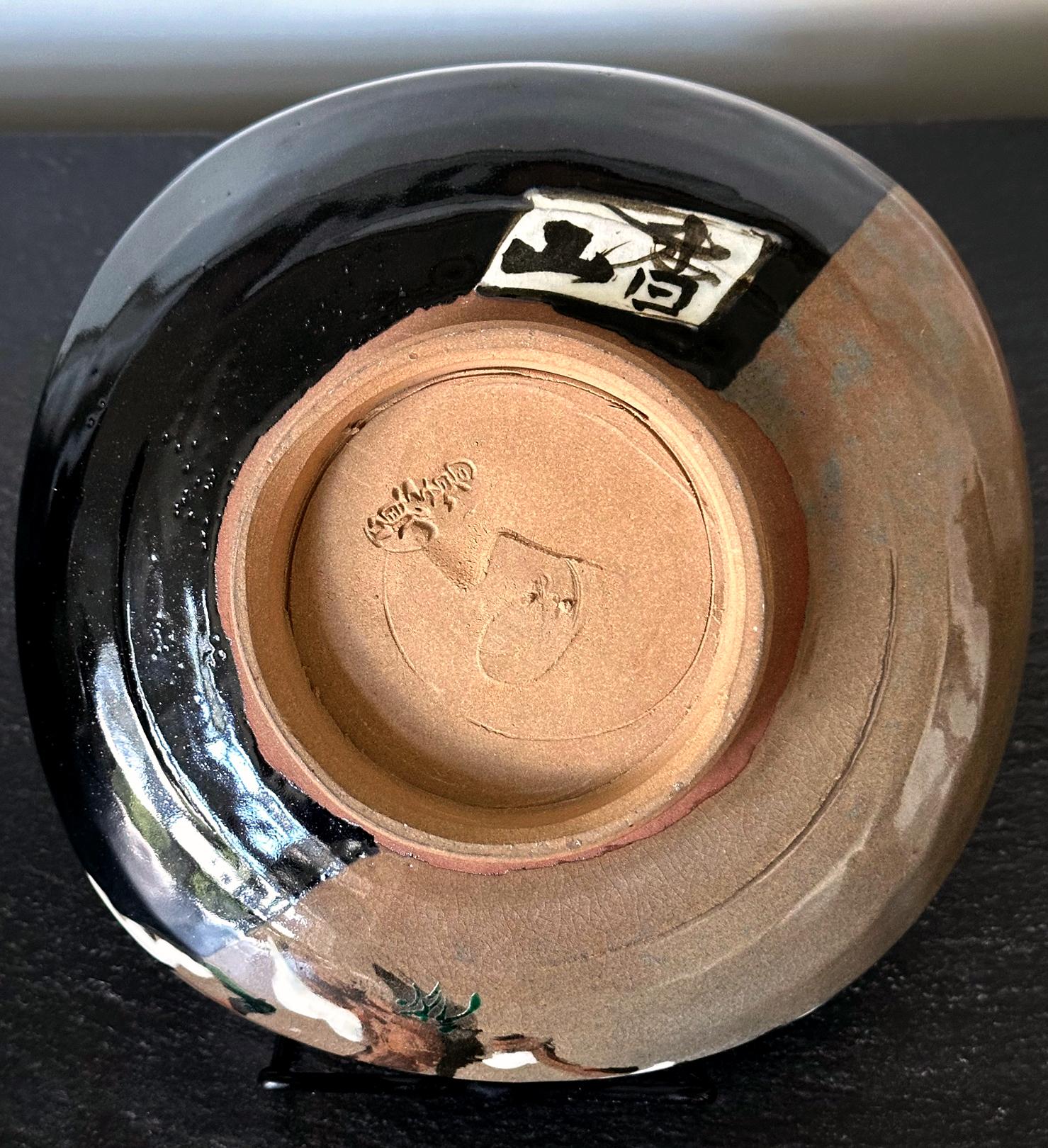 Inizio XX secolo Rara ciotola di ceramica giapponese pubblicata Makuzu Kozan con scatola originale con dedica in vendita