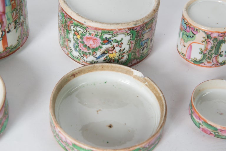 Japanese Ceramic Jar Set For Sale 3