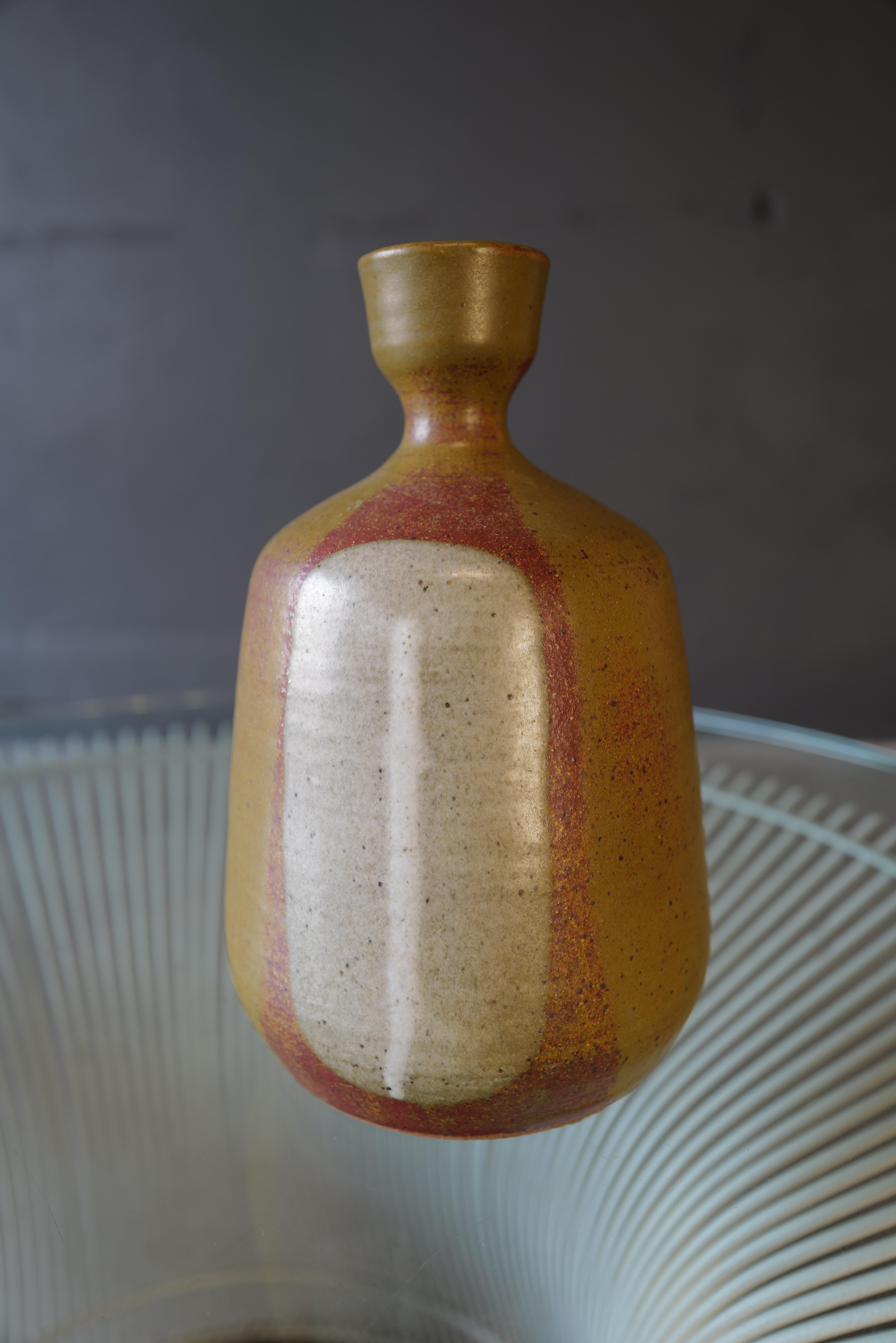 Japanese Ceramic Pottery Vase For Sale 8