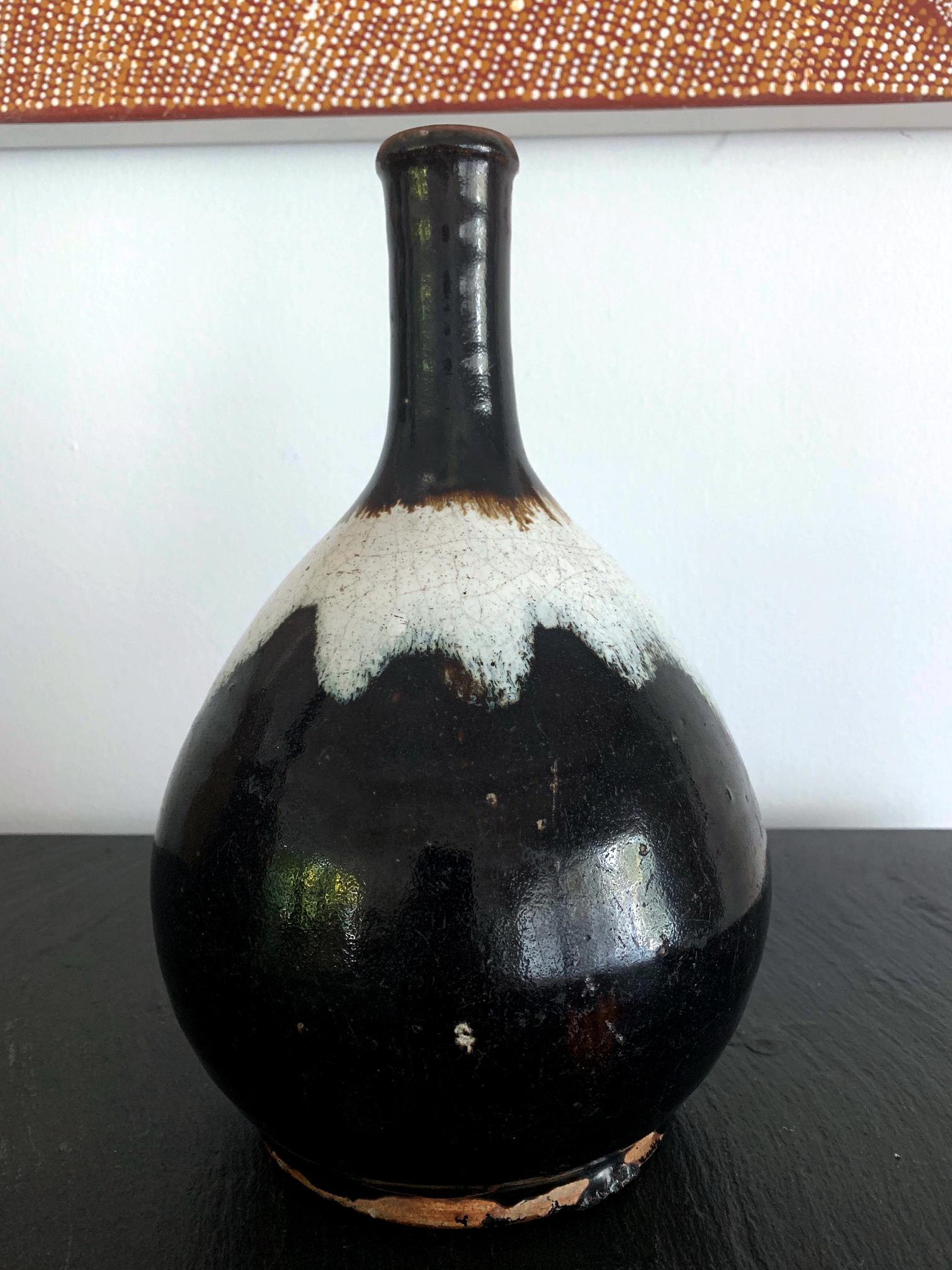 Japanische Sake-Flasche aus Keramik Chosen Karatsu Ware (Japonismus) im Angebot