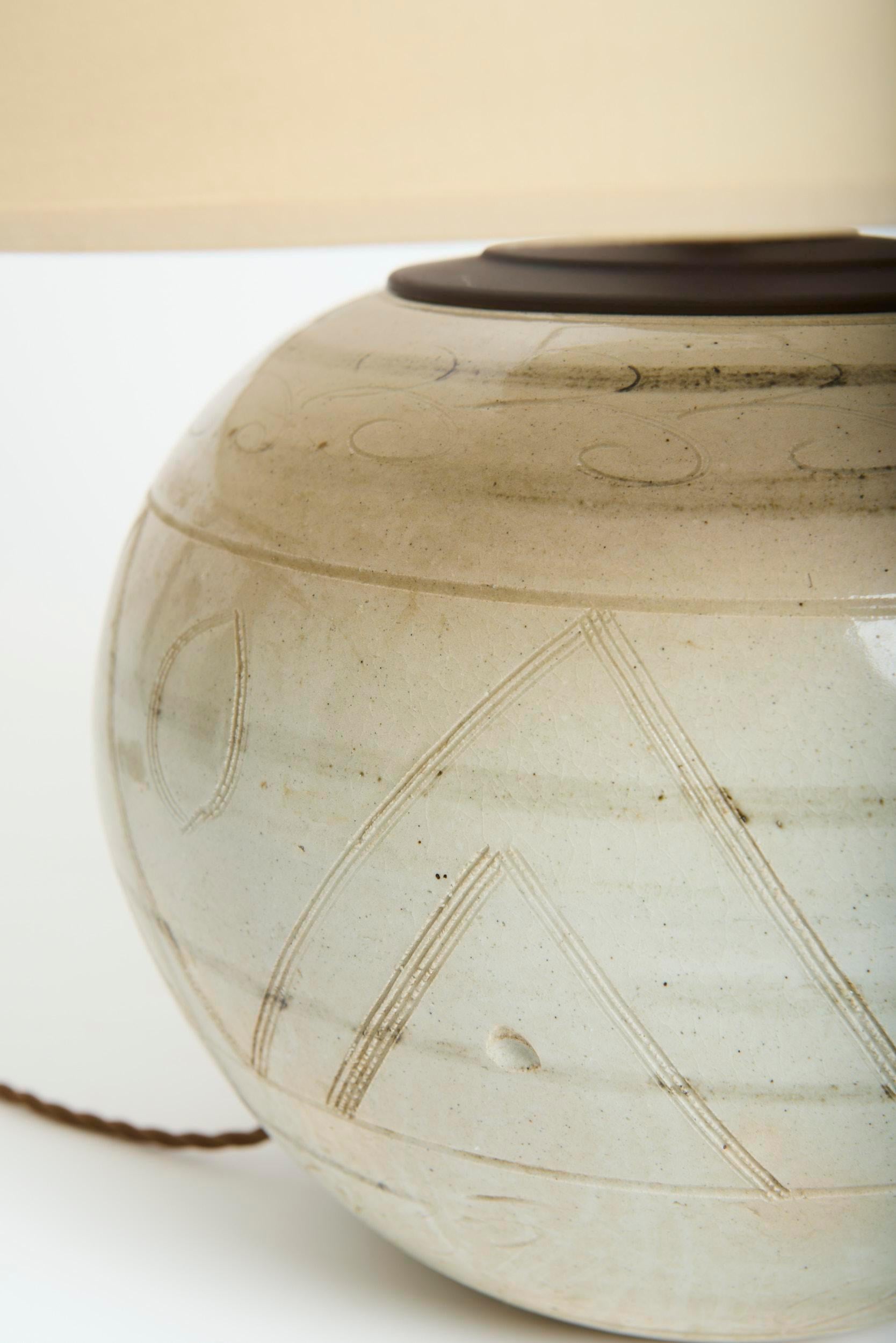 Lampe de table en céramique japonaise Bon état - En vente à London, GB