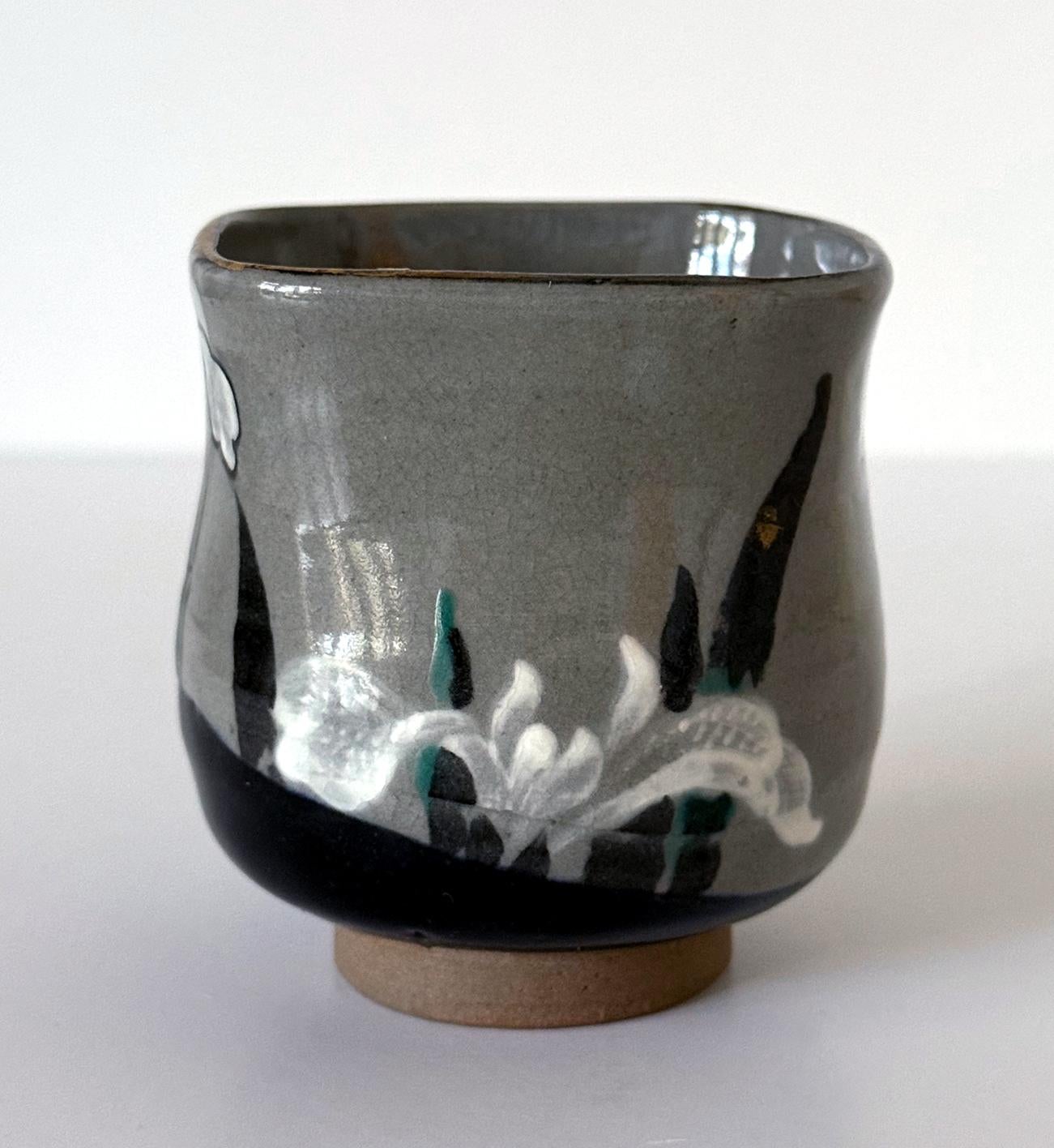 Japanese Ceramic Teacup by Makuzu Kozan Meiji Period (Meiji-Periode) im Angebot