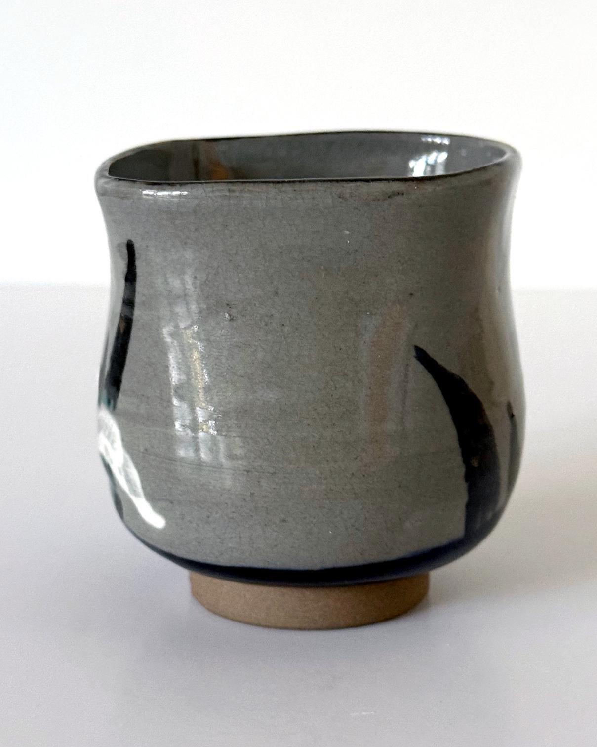 Japanese Ceramic Teacup by Makuzu Kozan Meiji Period (Japanisch) im Angebot