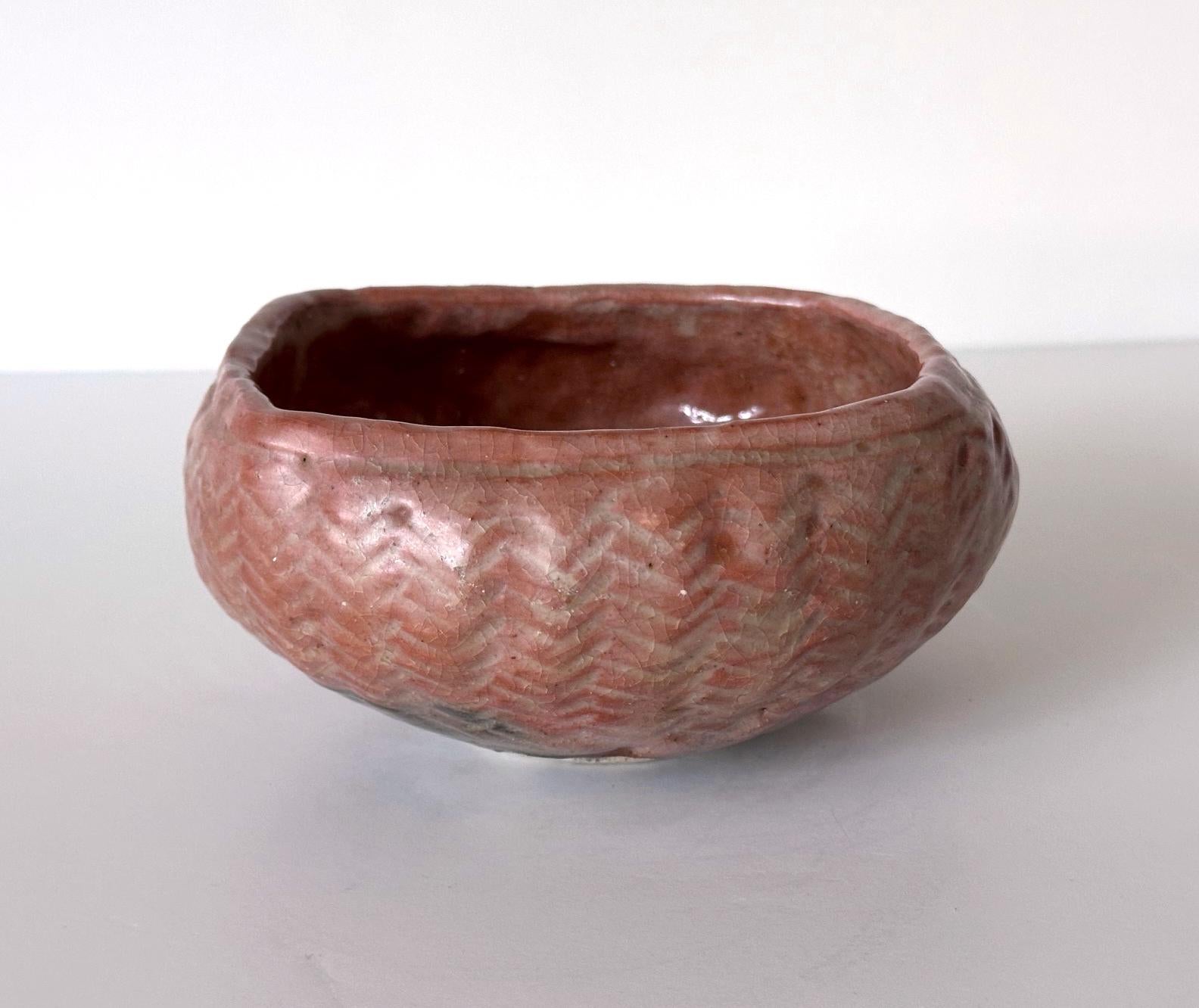 Japanese Ceramic Bowl with Crescent Mark by Kodai-ji Kiln Meiji Period Ex-Musuem In Good Condition For Sale In Atlanta, GA