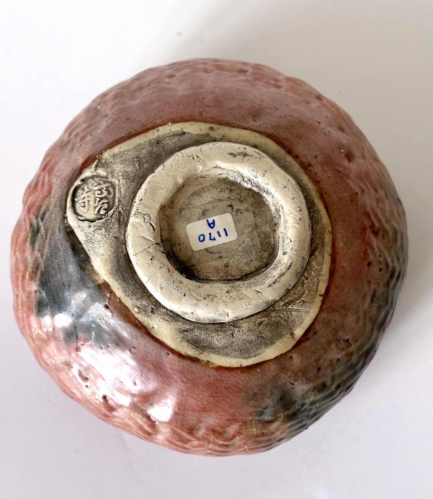 Japanese Ceramic Bowl with Crescent Mark by Kodai-ji Kiln Meiji Period Ex-Musuem For Sale 4