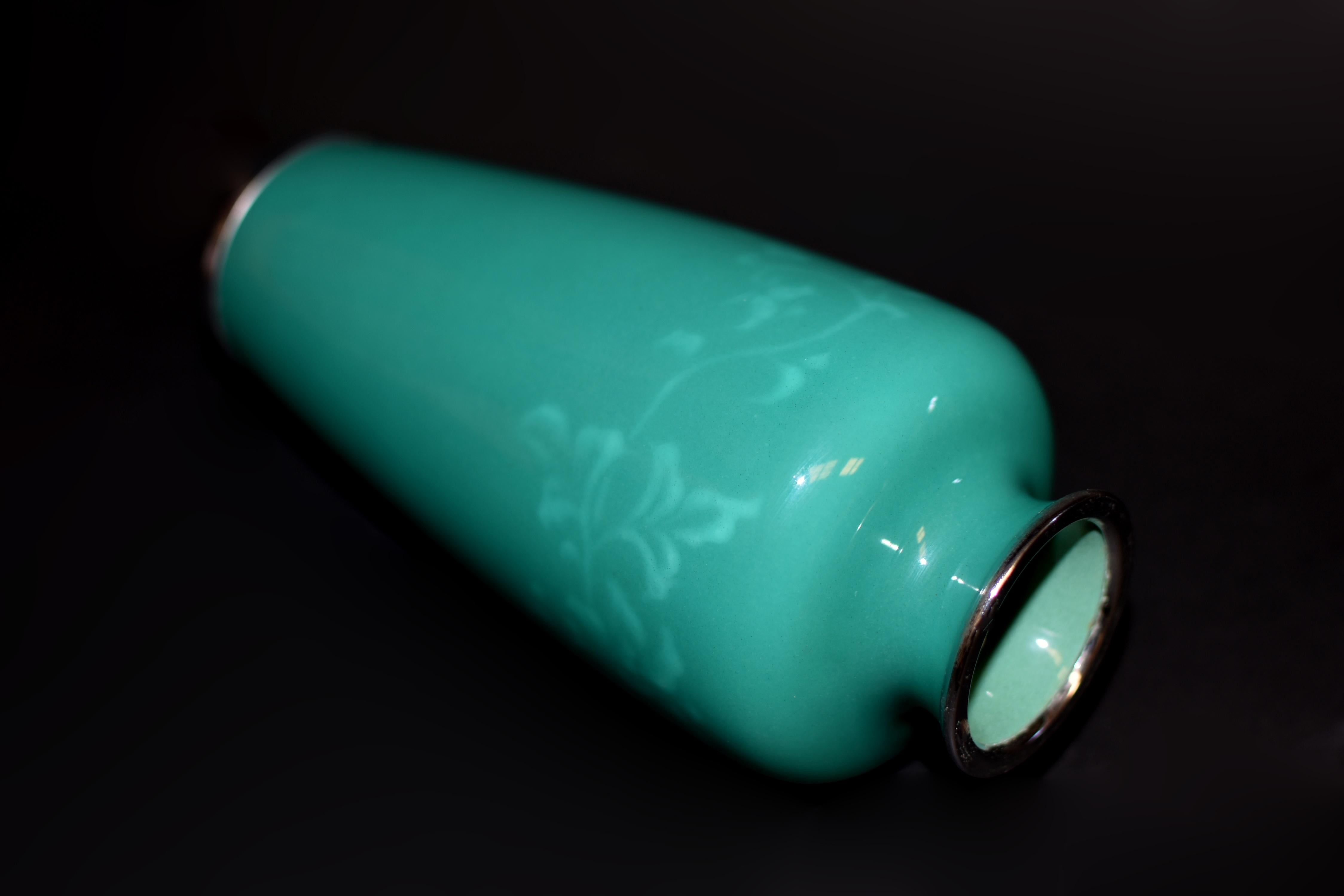 20th Century Japanese Cloisonné Ando Jubei Signed Vase 8.5